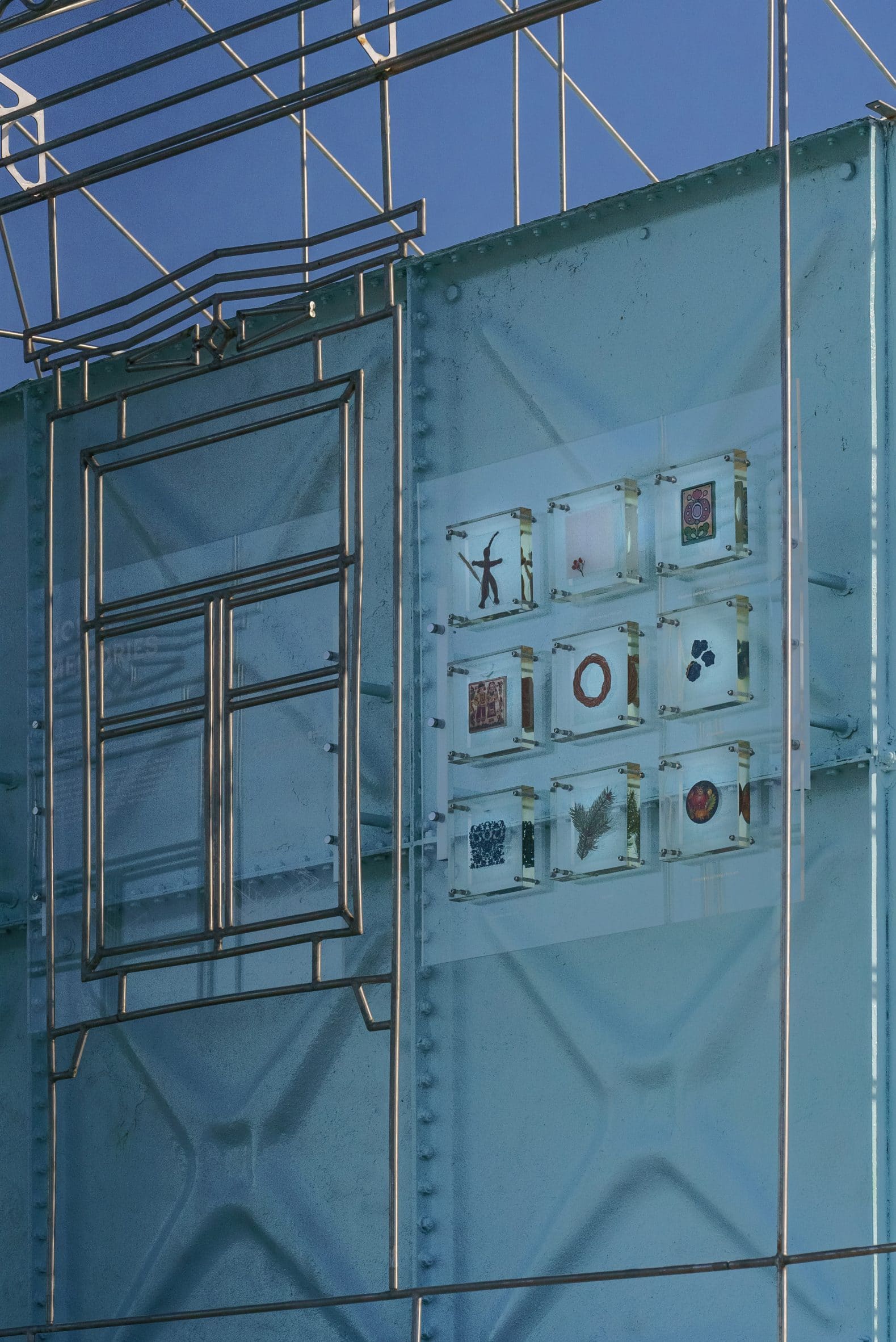 Mini exhibition on house installation