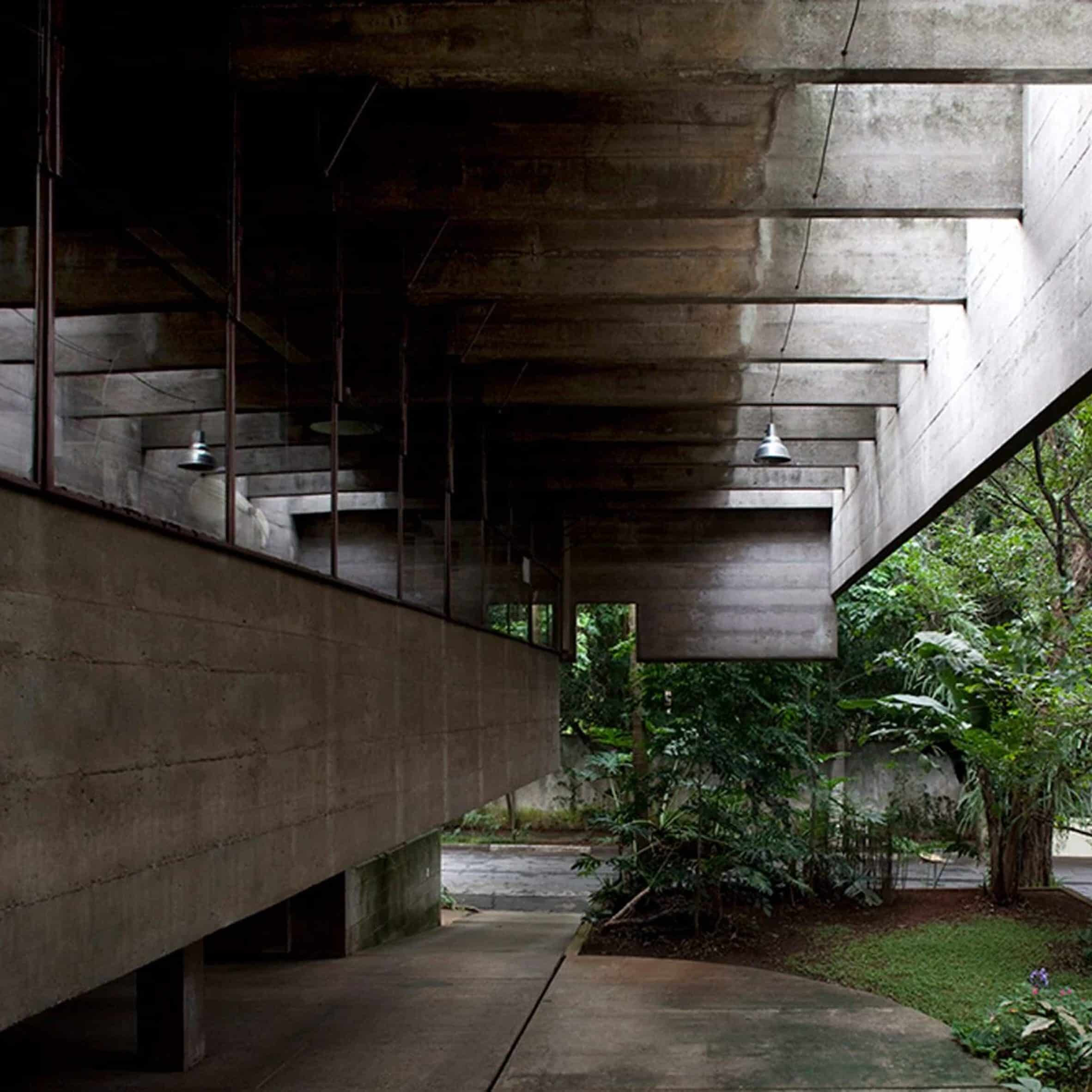 The exterior of Casa Medes da Rocha