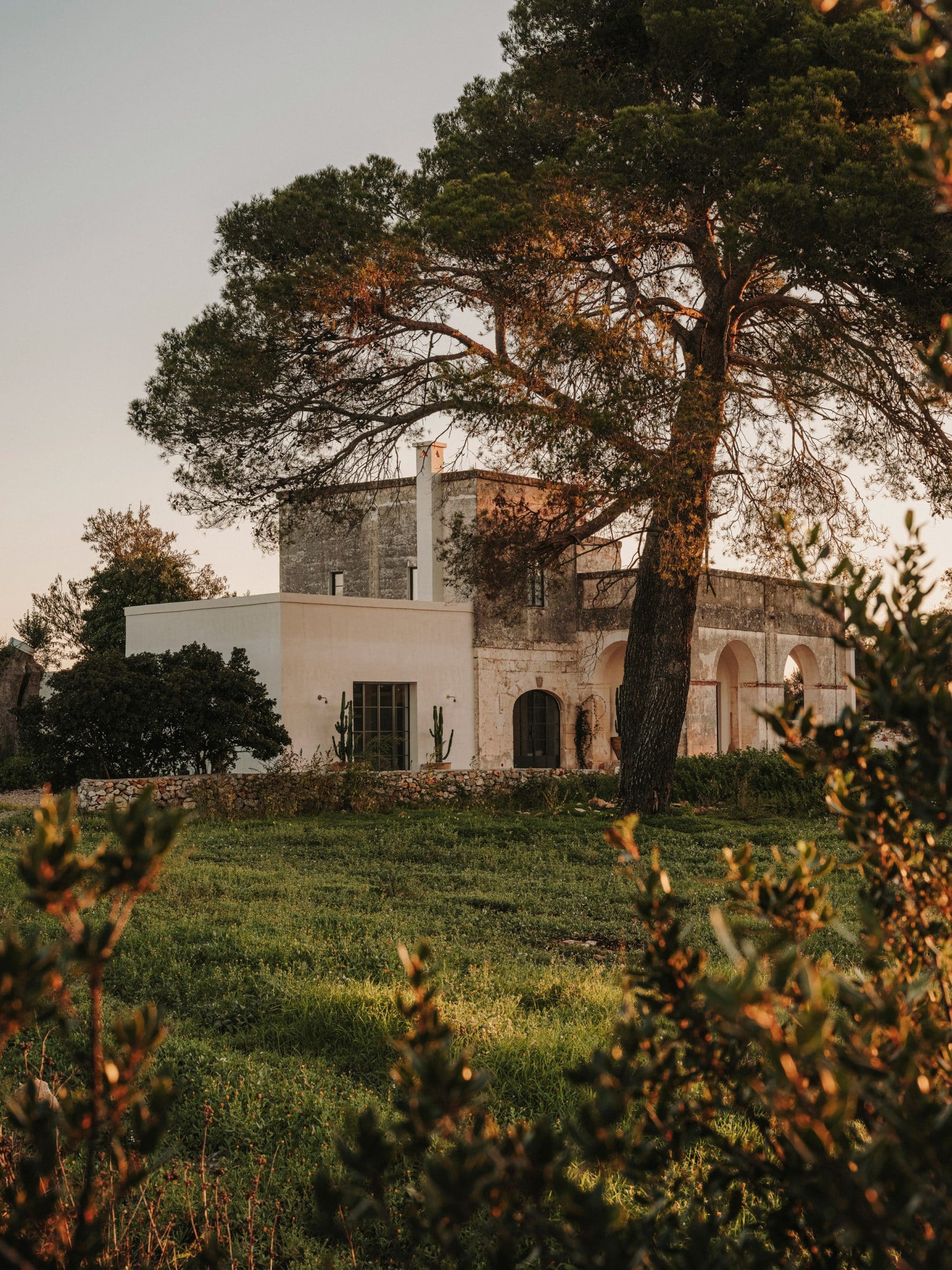 Exterior of Casolare Scarani house in Puglia by Studio Andrew Trotter