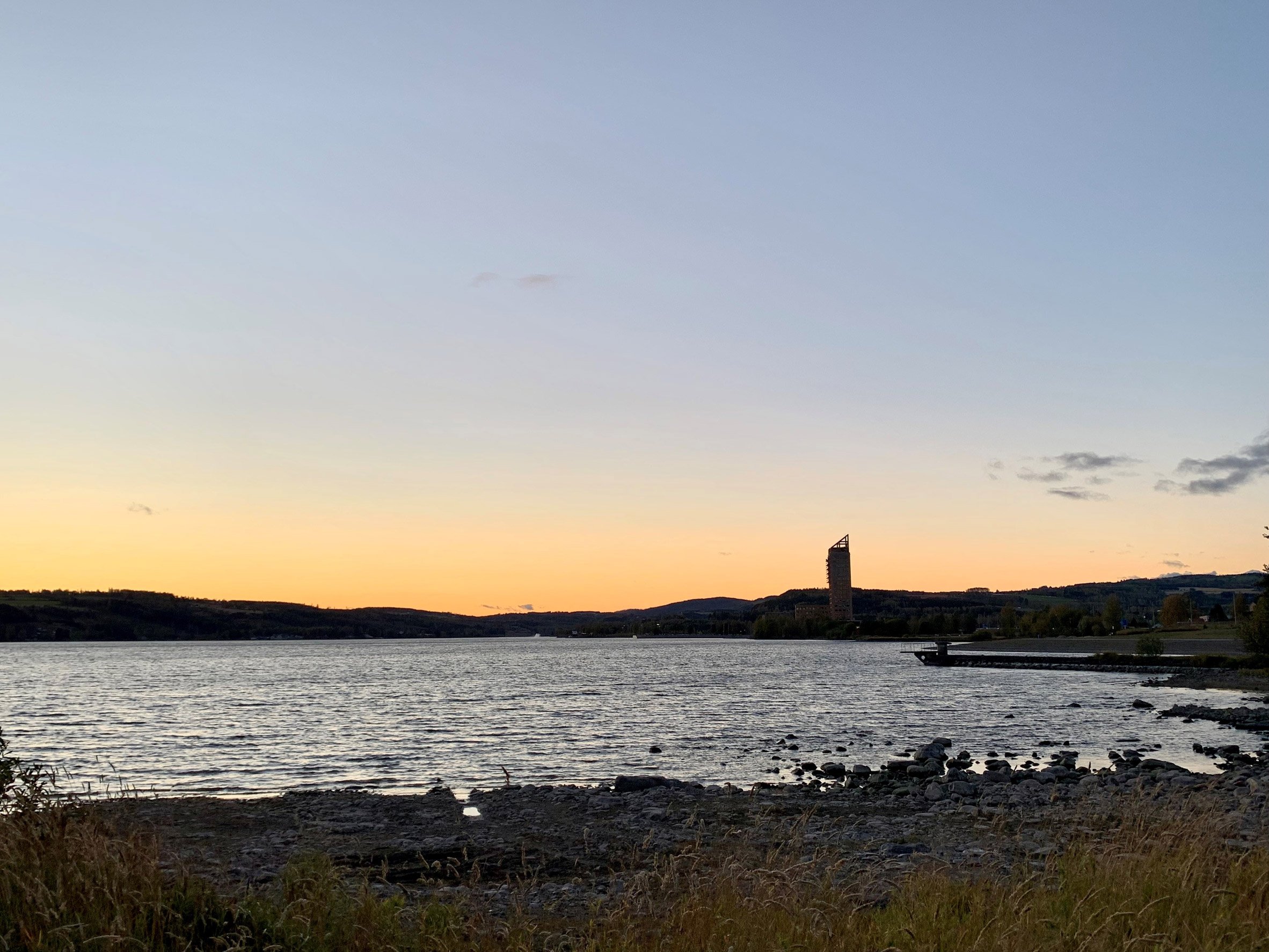 Mjøstårnet at sunset