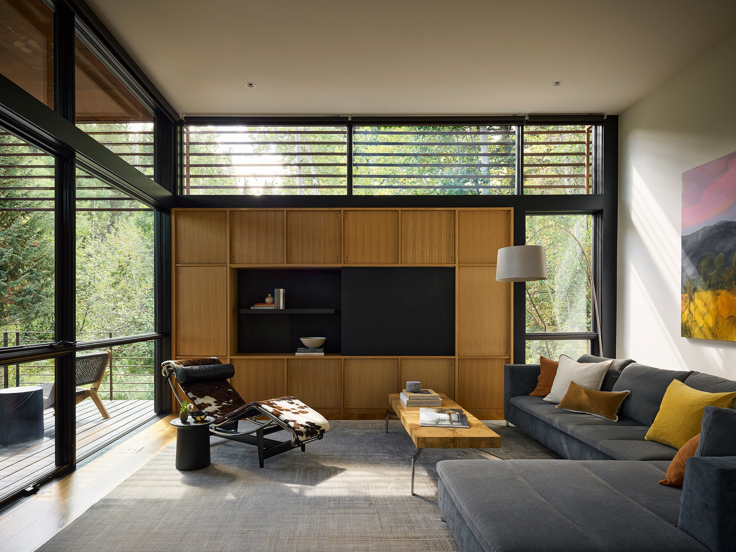 LC4 Chaise Lounge in living room of Paintbrush Residence