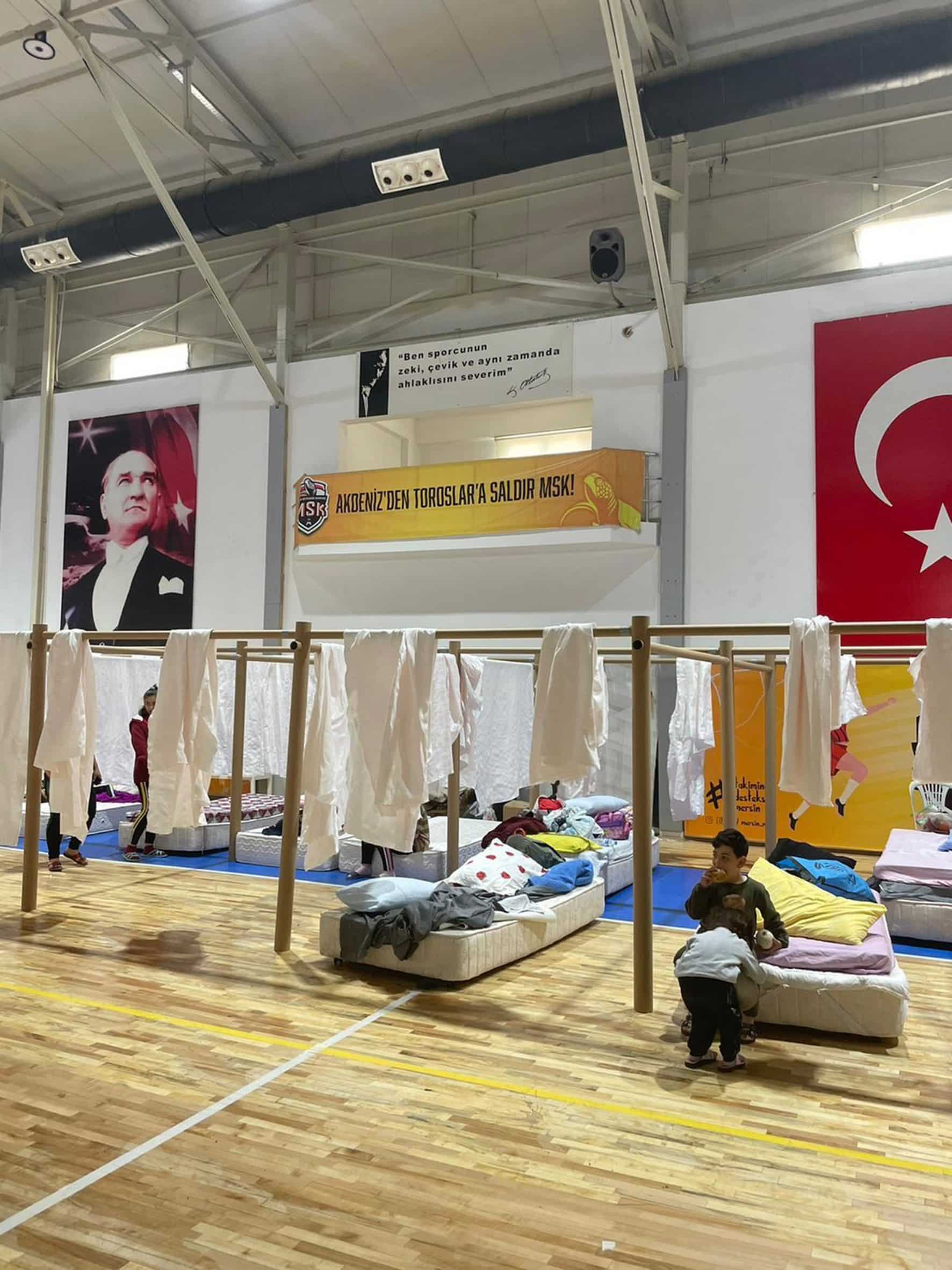 Finished PPS shelters for refugees