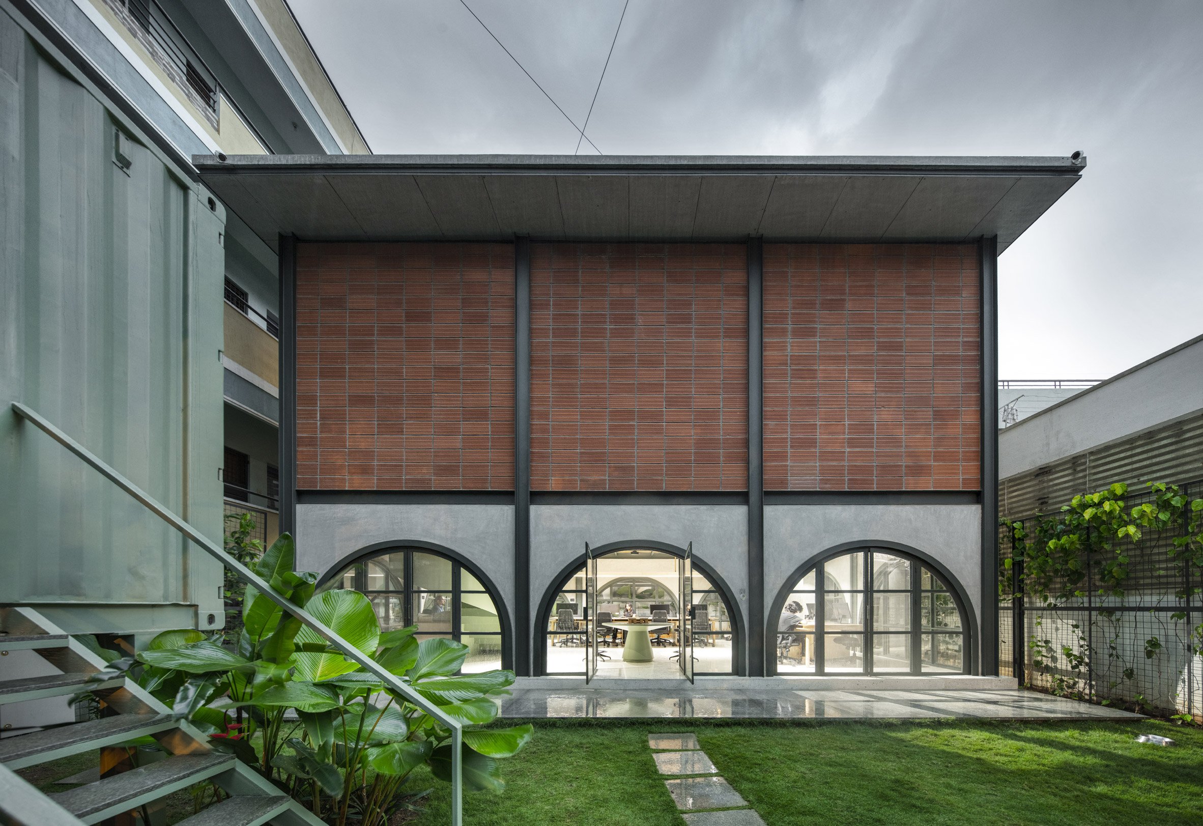 Photo of the Bangalore office by Taliesyn
