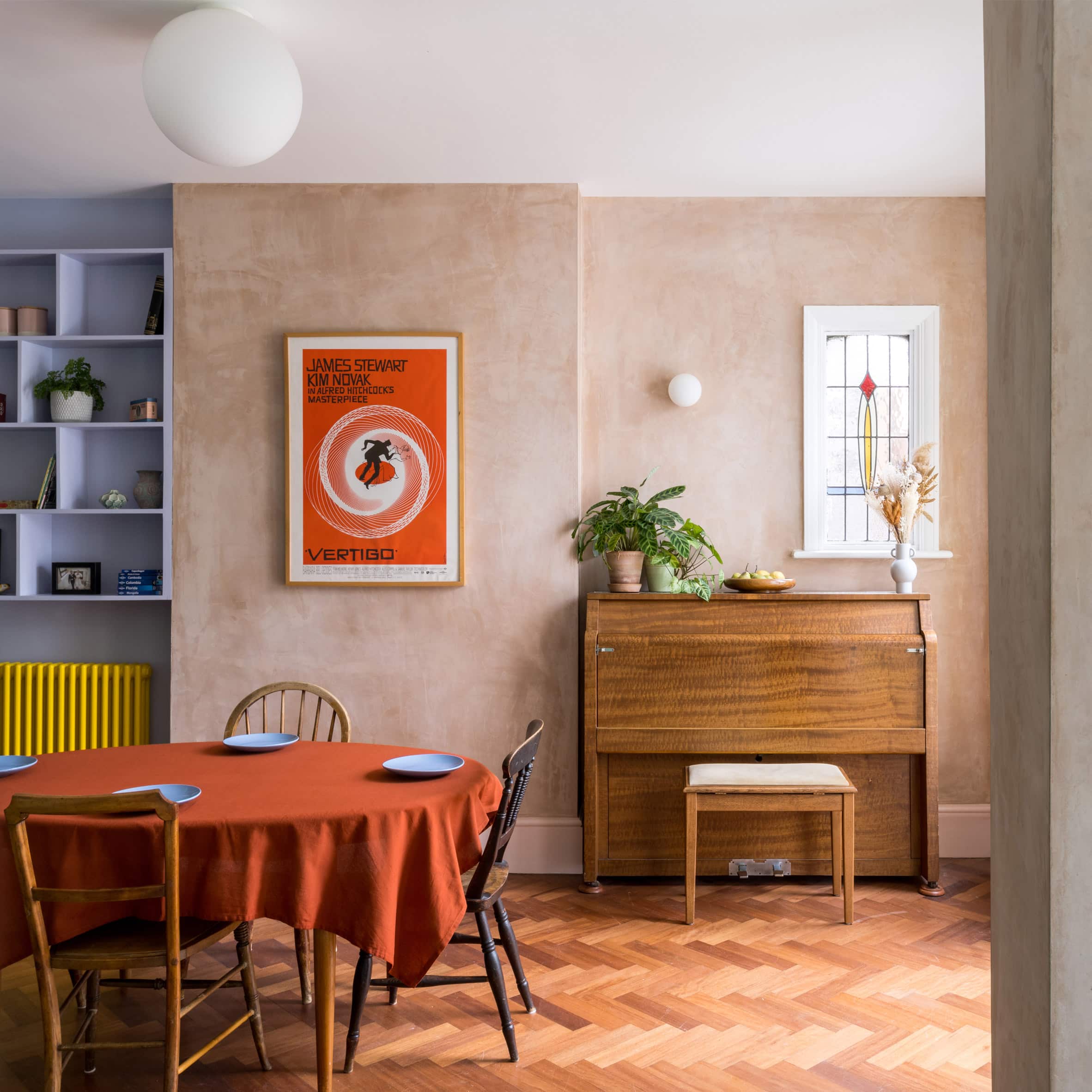 Graphic House by Office S&M