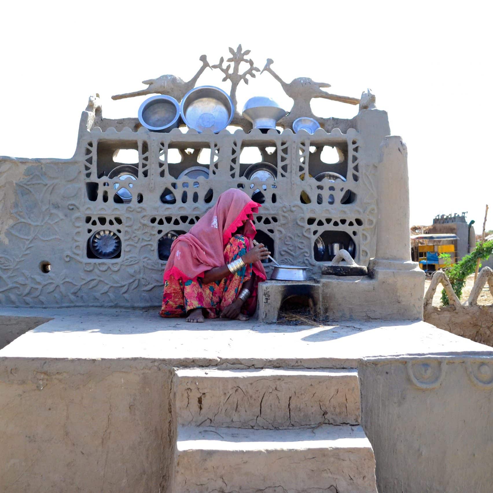 Yasmeen Lari designed an ecological cooking stoves
