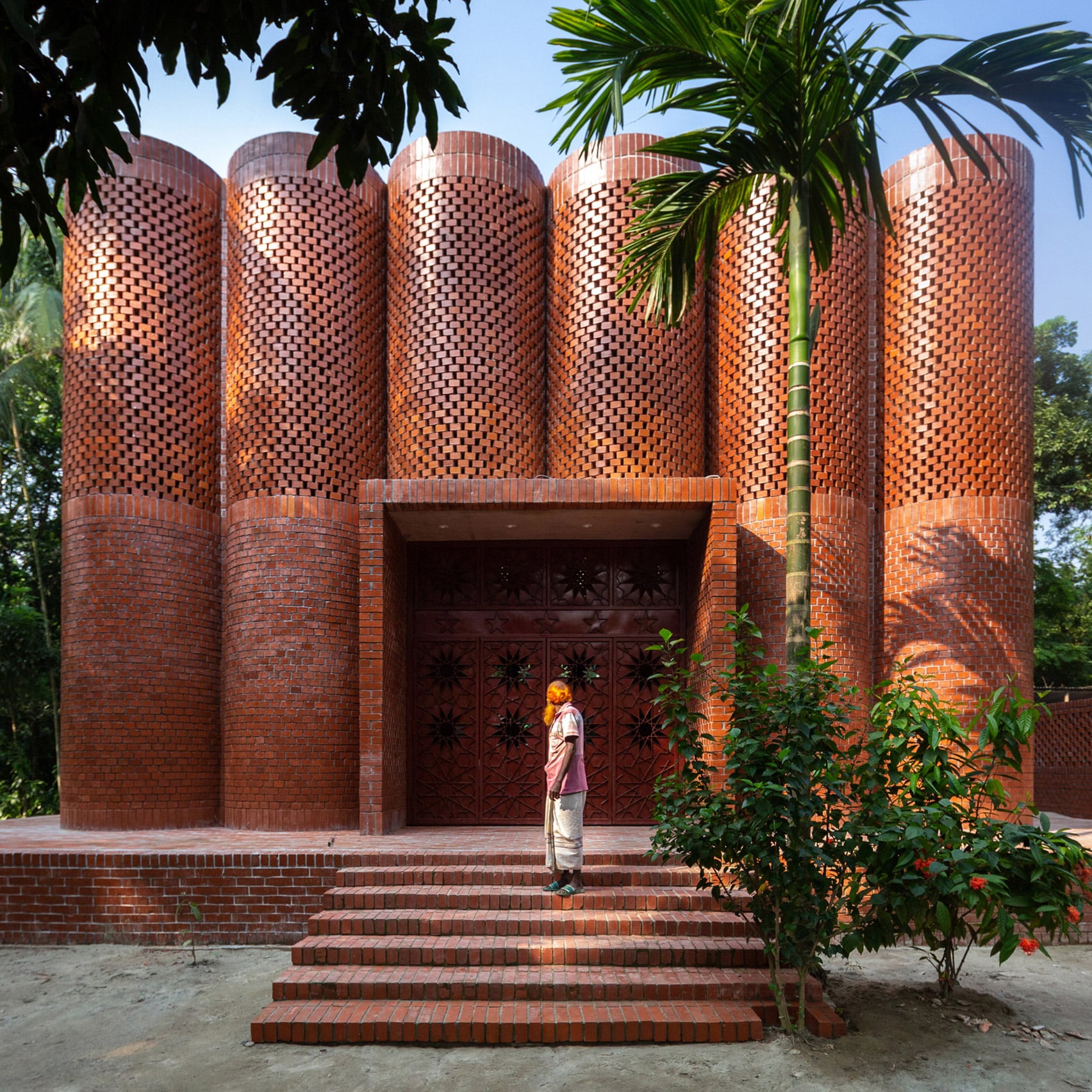 Exterior of Shah Muhammad Mohshin Khan Mausoleum in Bangladesh by Sthapotik