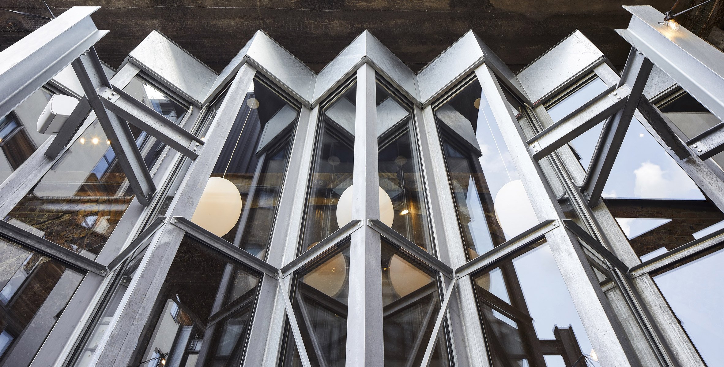 Concertinaed facade by Gundry + Ducker