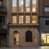 Exterior of a brick terrace in Barcelona by Harquitectes
