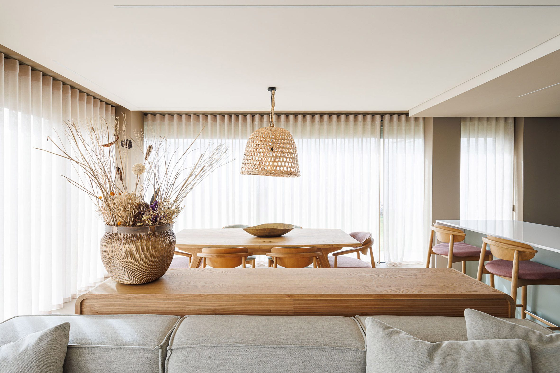 Interior of Casa Pátios de Pétalas by Sandra Micaela Casinha Atelier