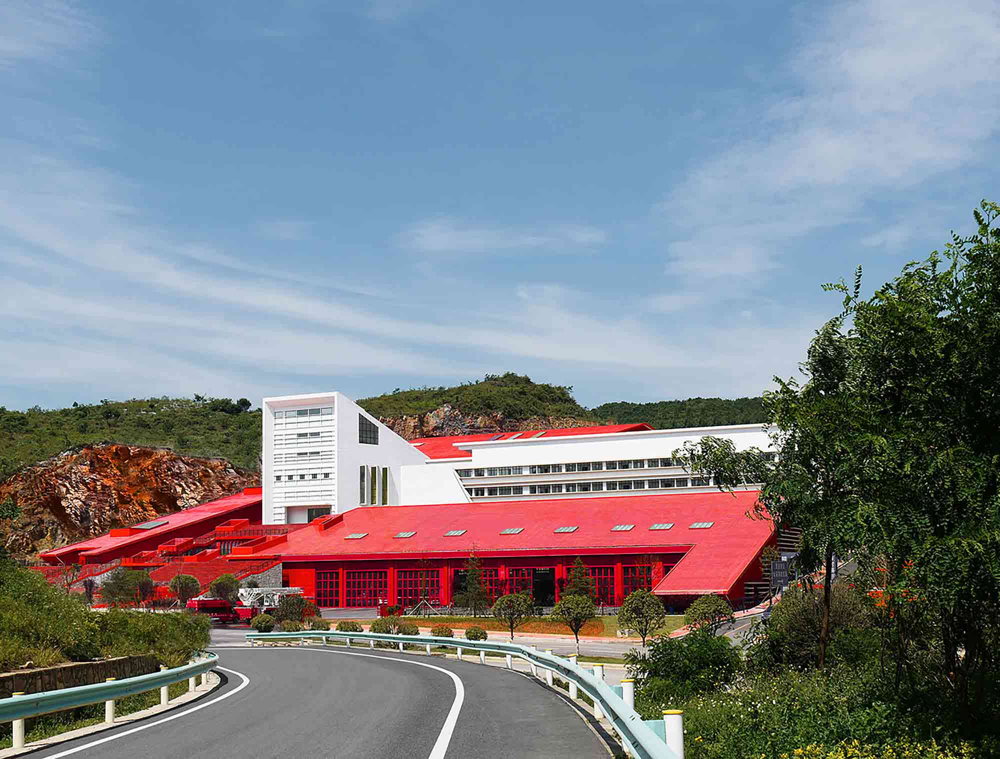 Guizhou Fire Station by West-line Studio