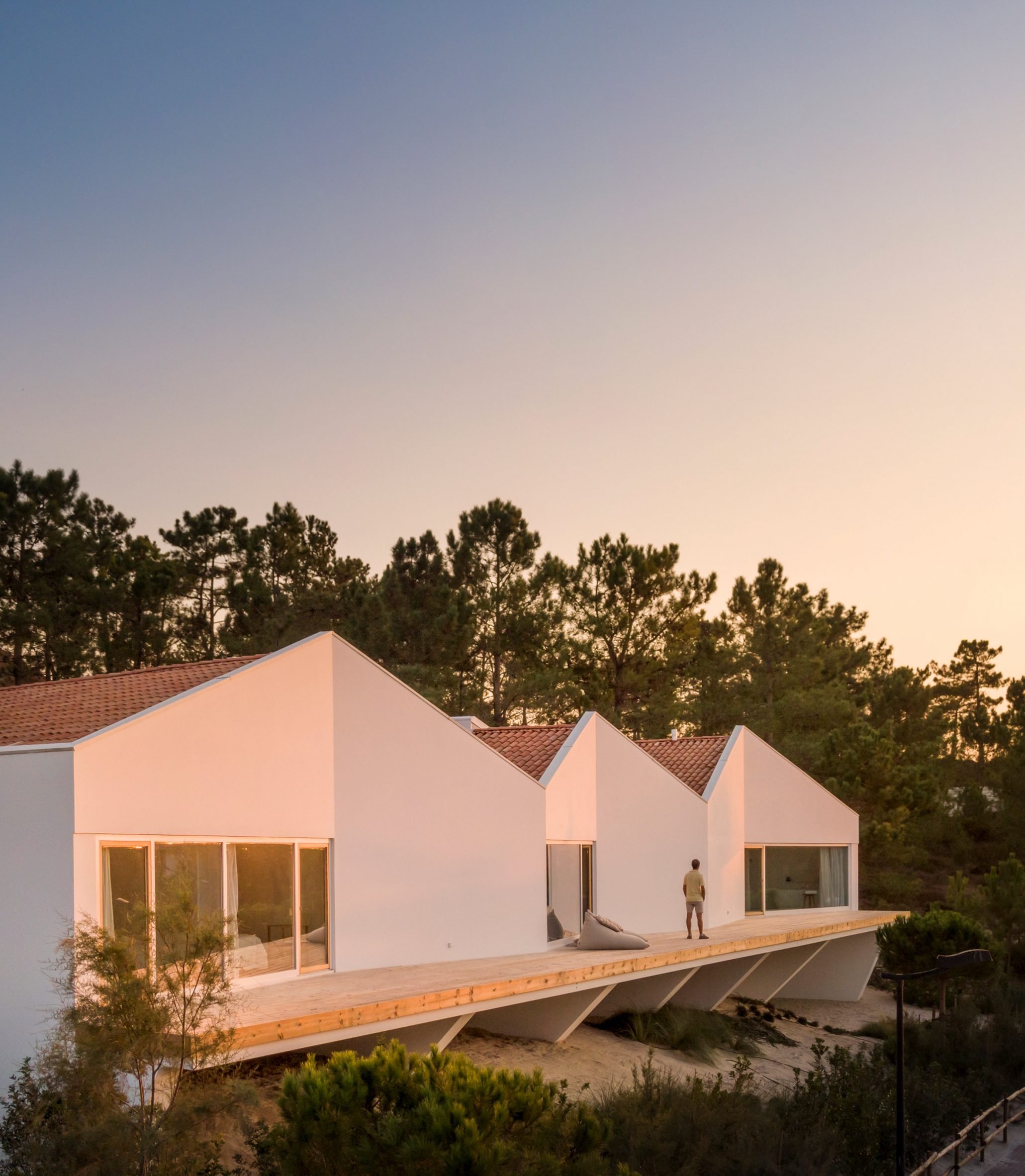 White facade of Pura Comporta vacation villa by Falcão de Campos