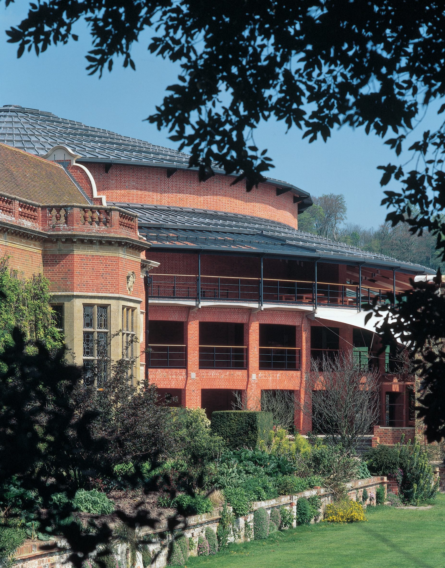 Glyndebourne Opera House (1994)