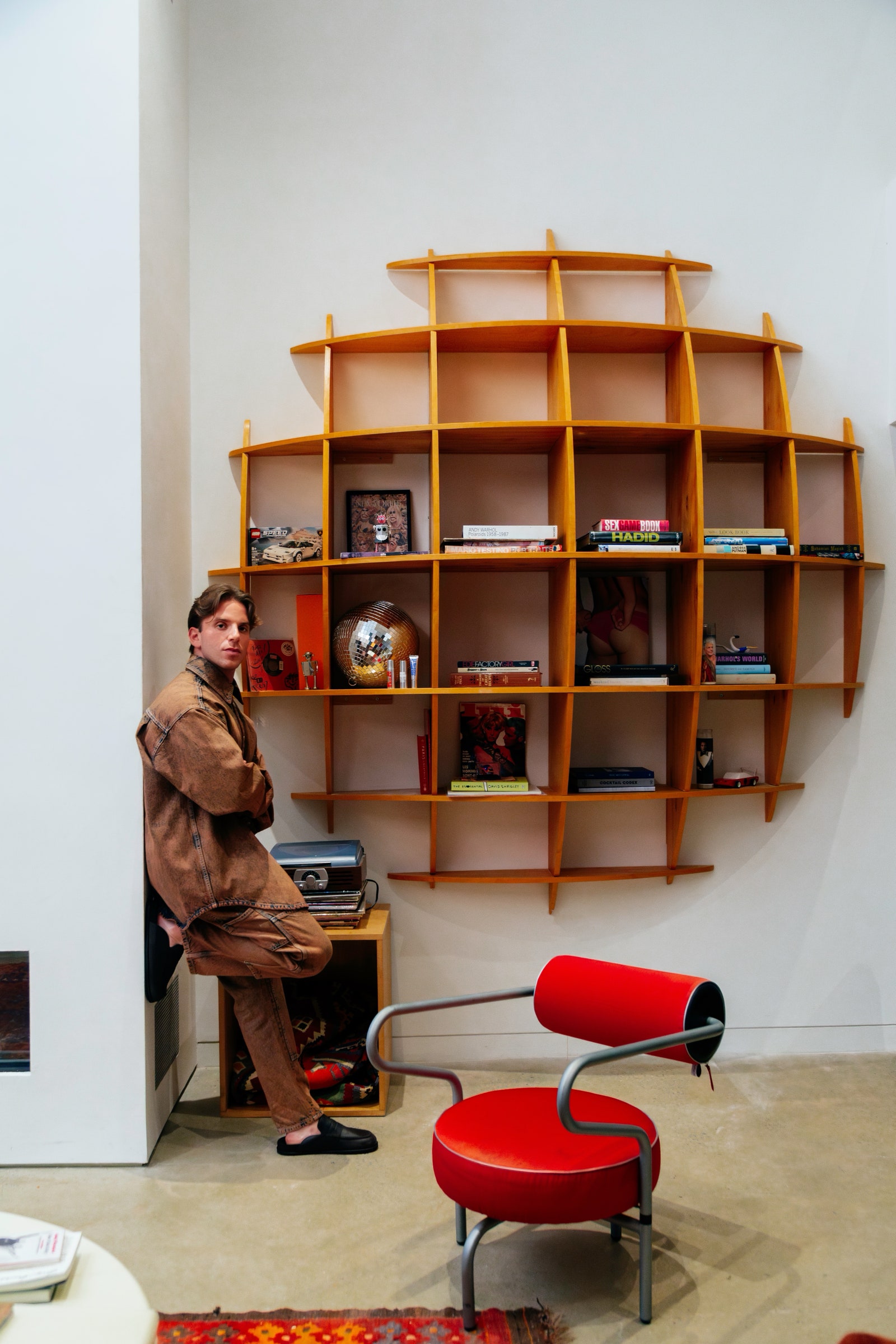 Jonathans roommates sister is an aspiring interior designer and helped them source most of the furniture including the...