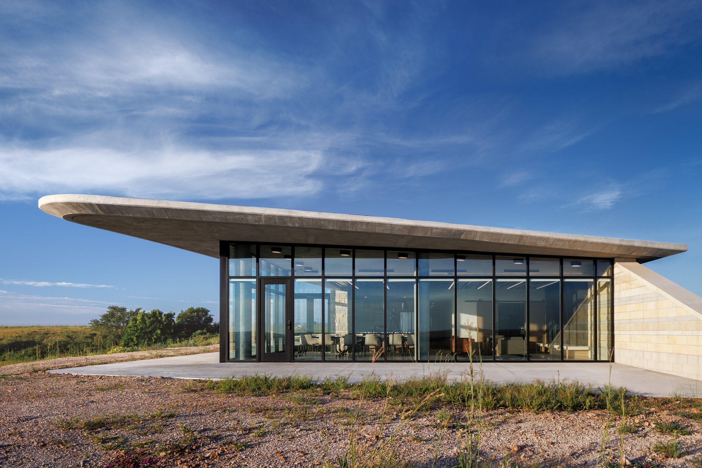 Single-storey research centre with a sloping roof