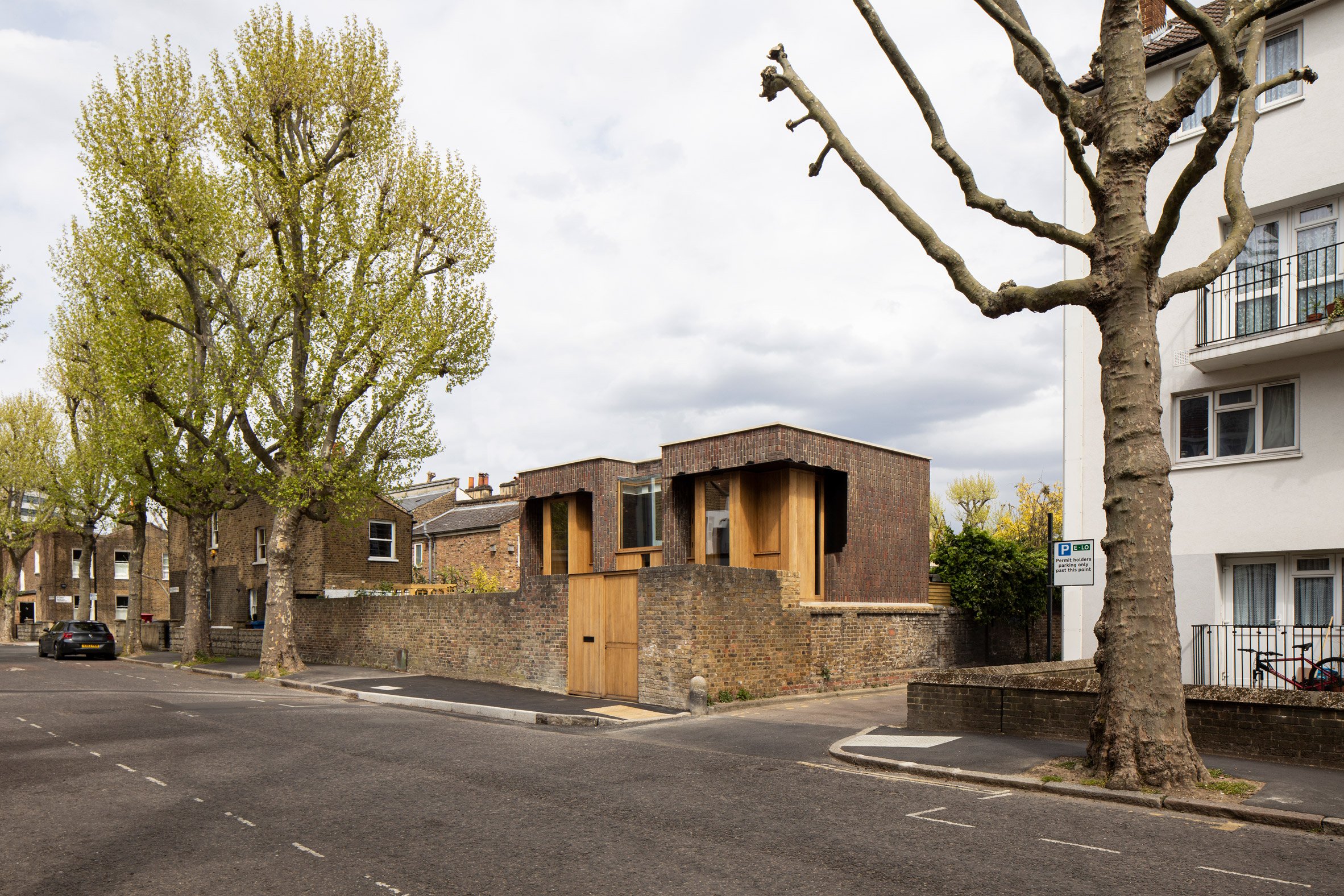 Southwark Brick House by Satish Jassal Architects