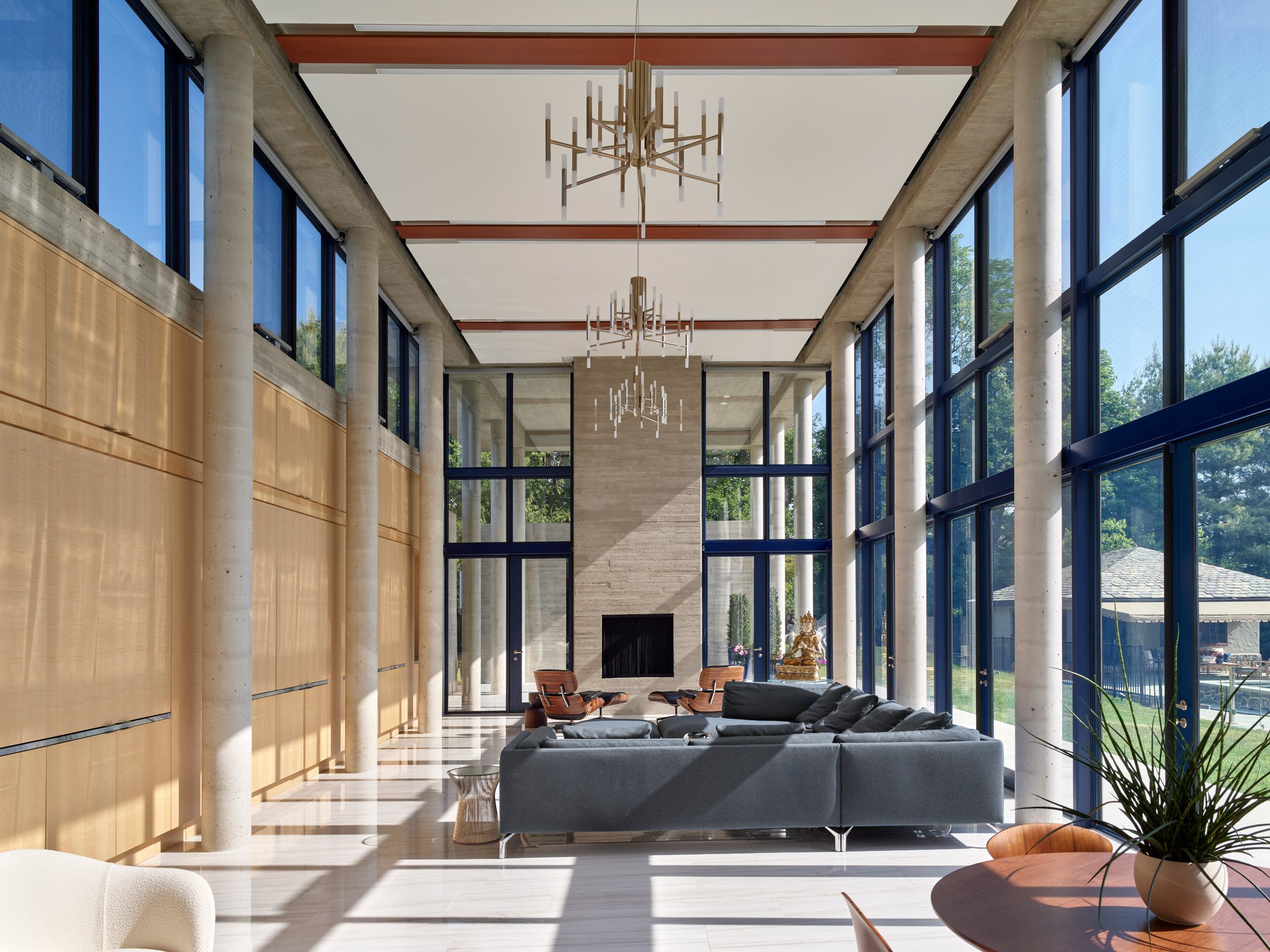 Double-height glass pavilion