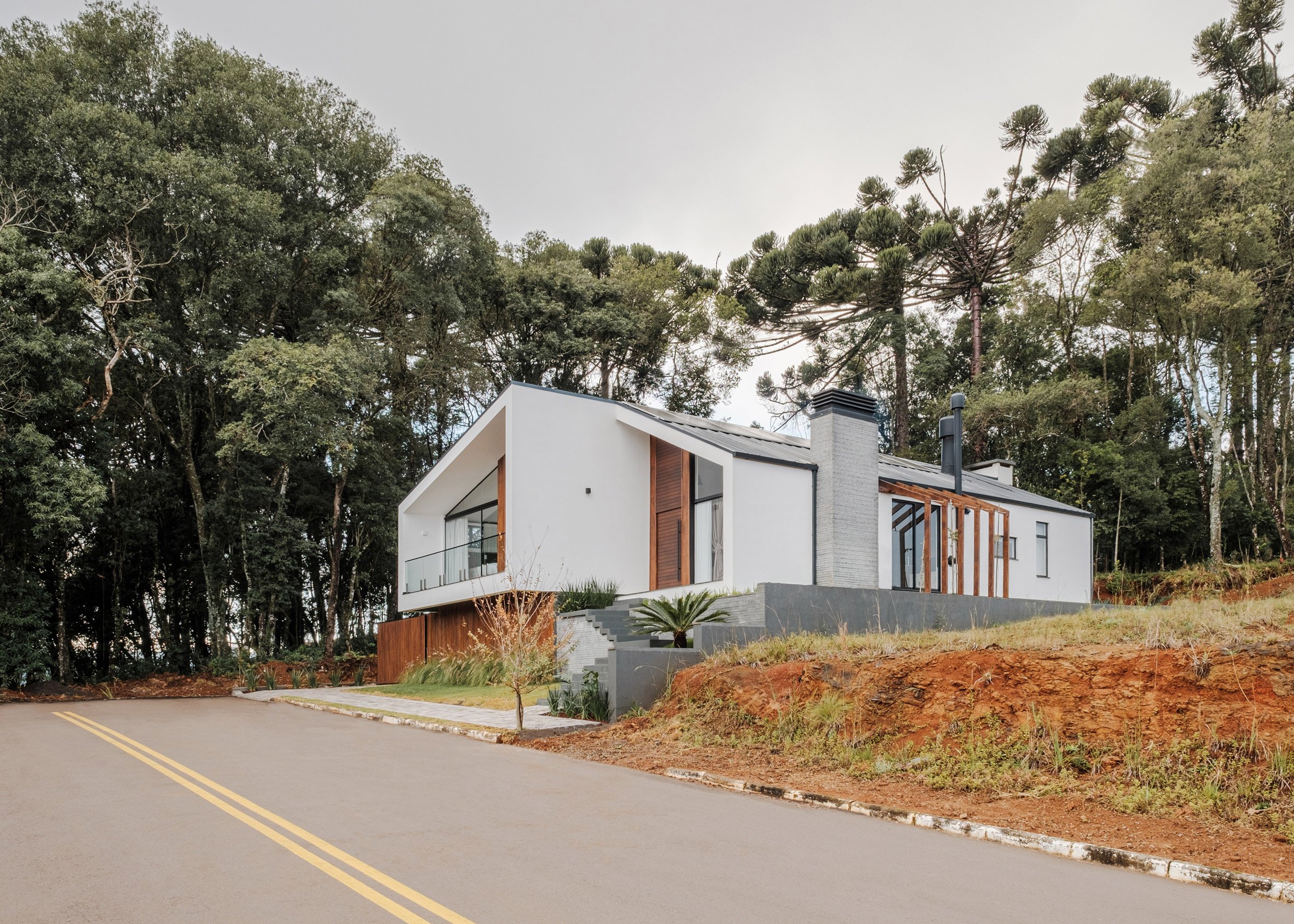 Angled house by Studio Kunz