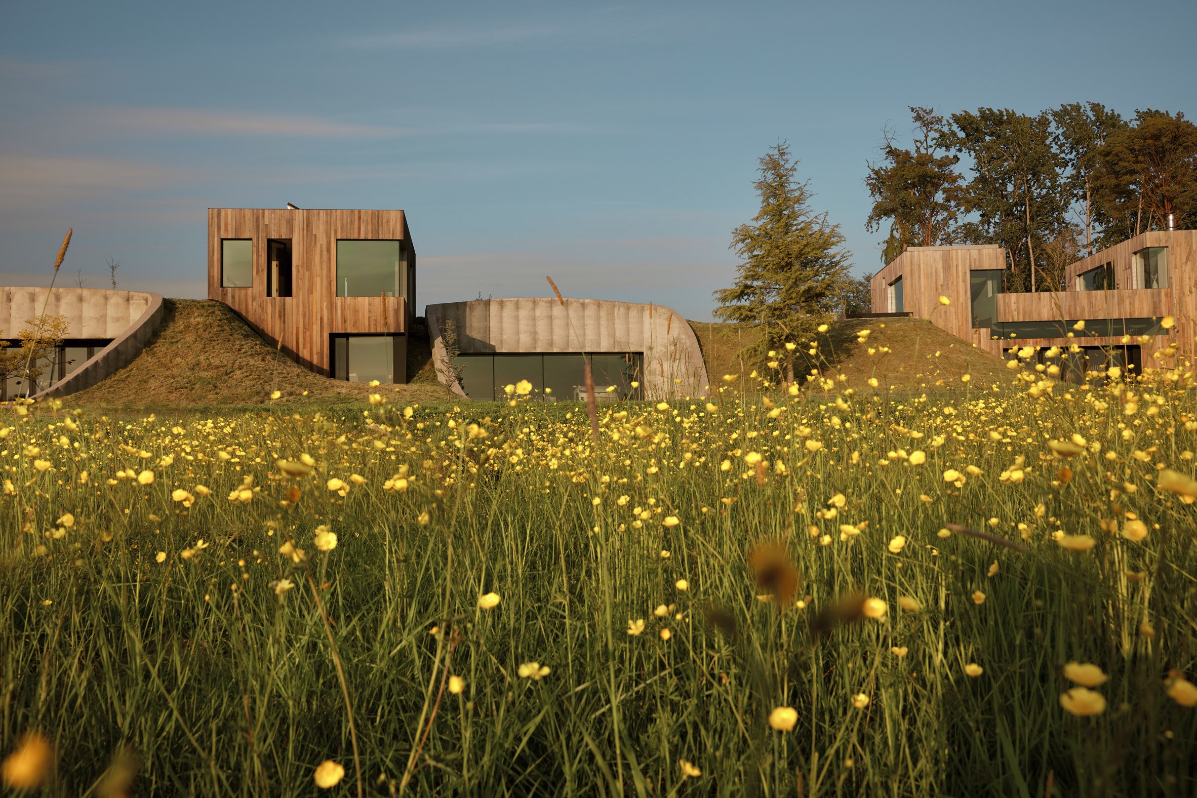 75.9 House by Omer Arbel in Canada