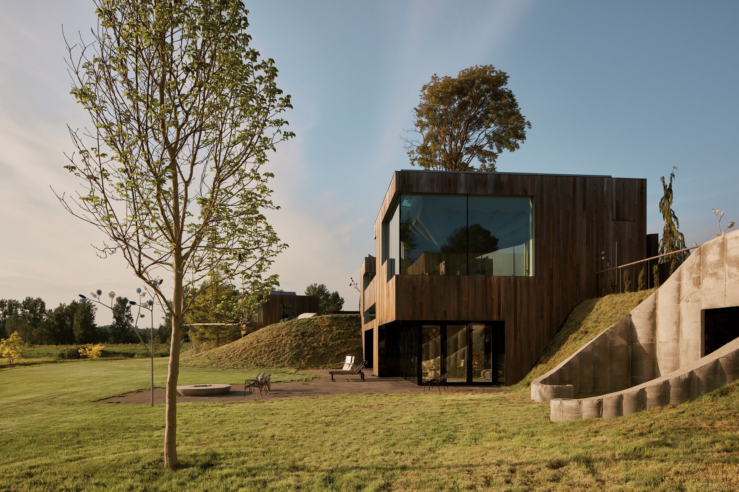 75.9 House by Omer Arbel