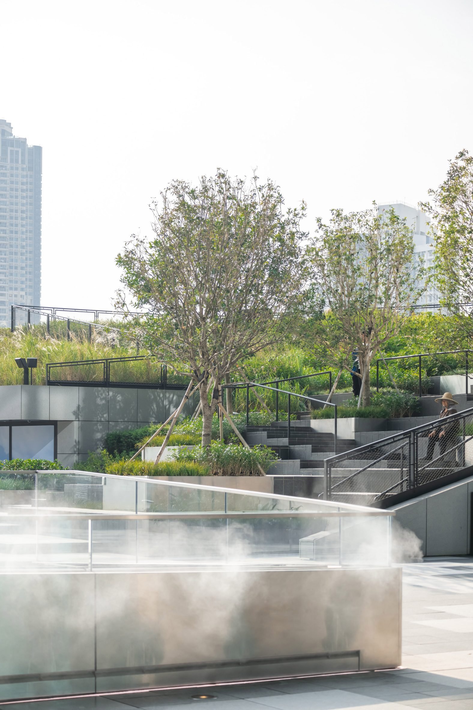 Water features at Hong Kong skyscraper