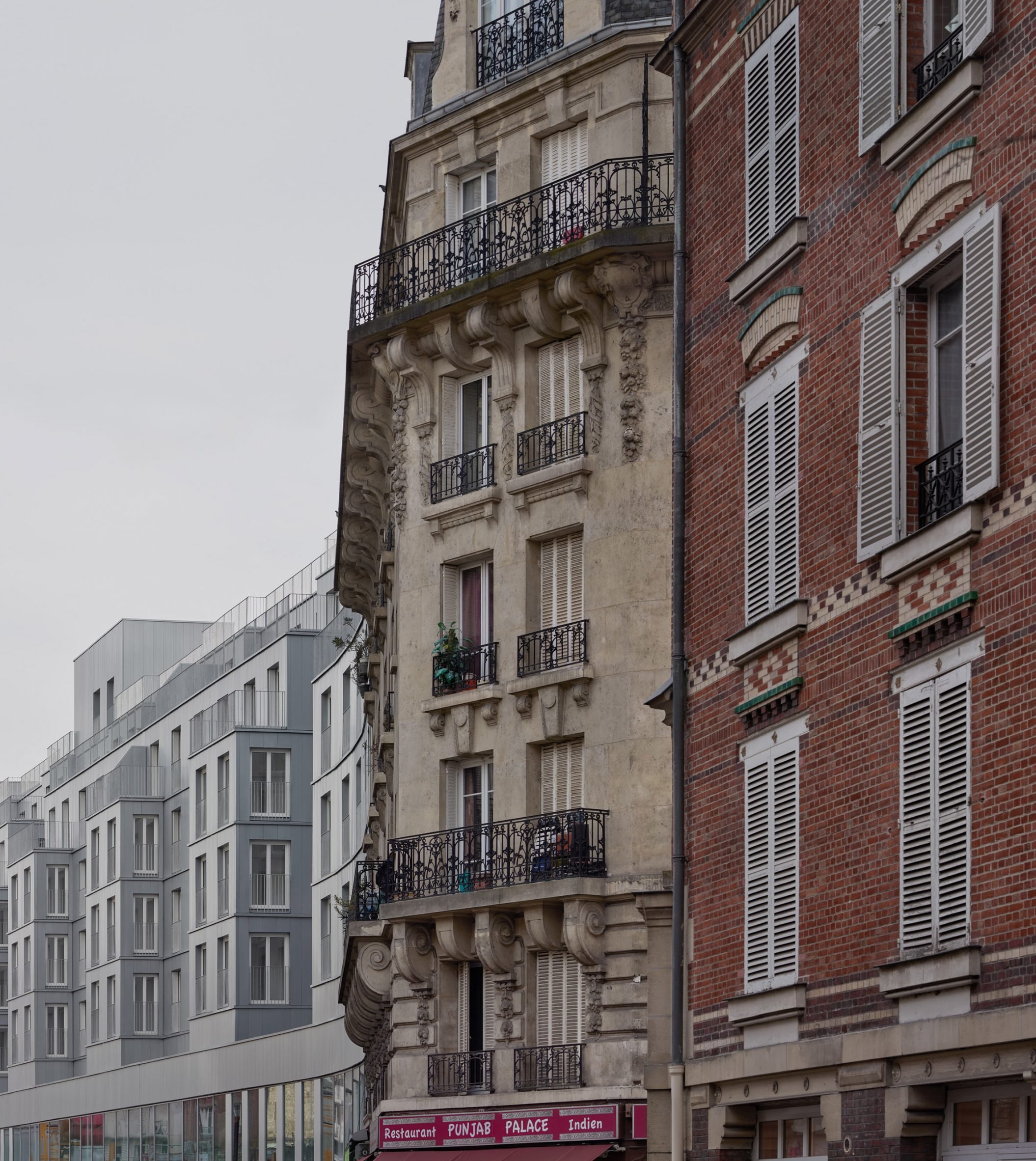 Steel social housing in Paris