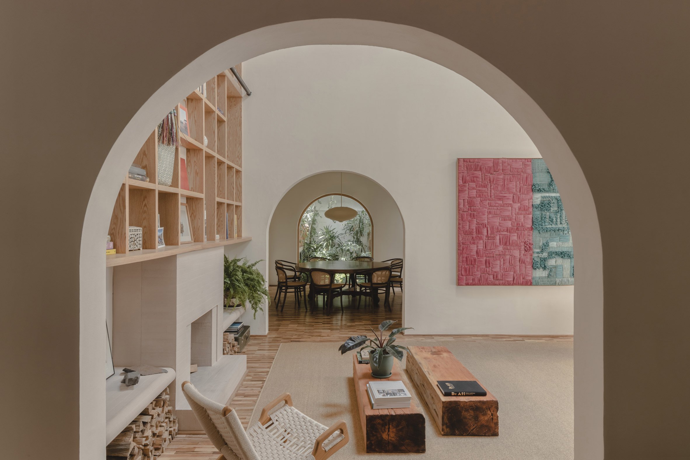 Tall shelving system