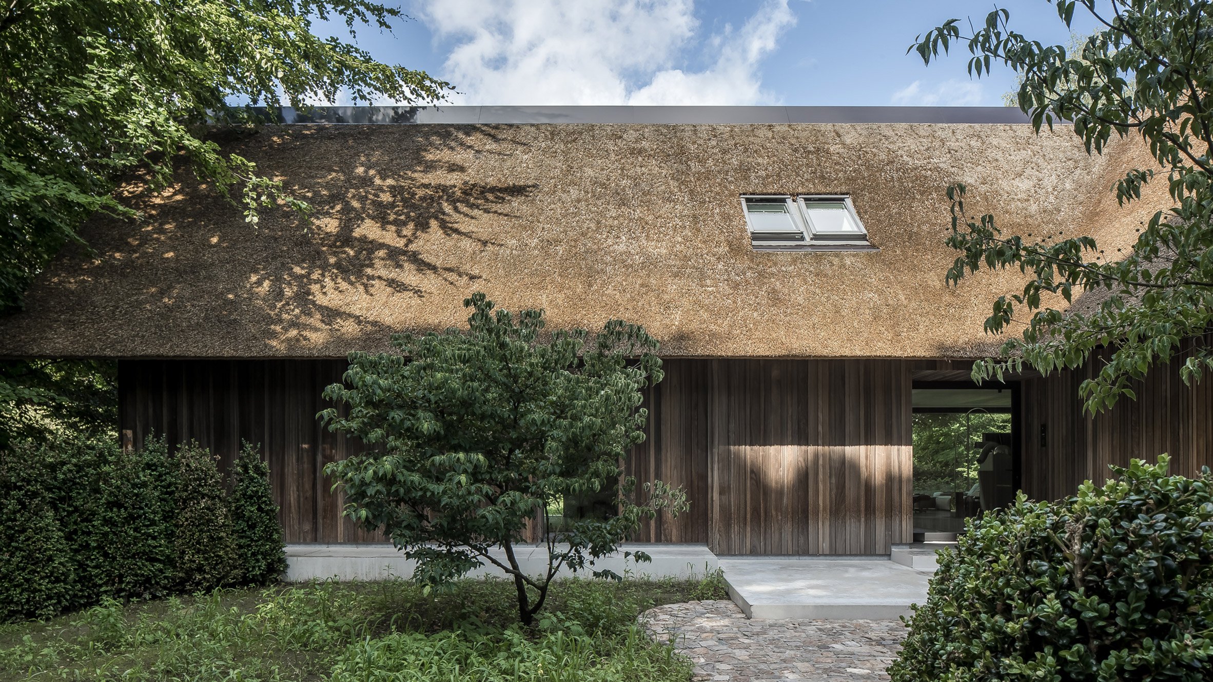 Exterior of the extension at Villa VD by Britsom Philips