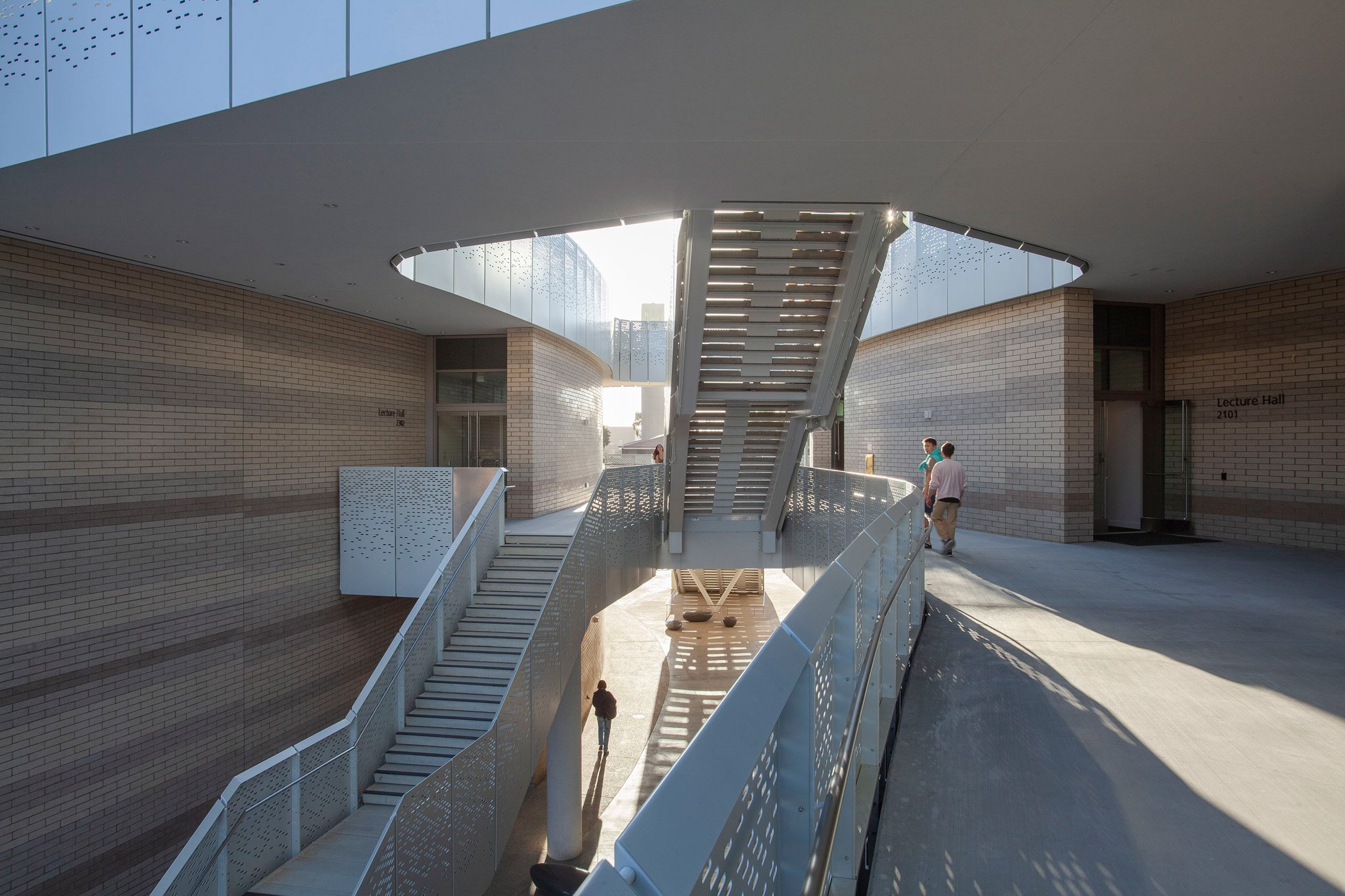 ALuminium bridges and terraces