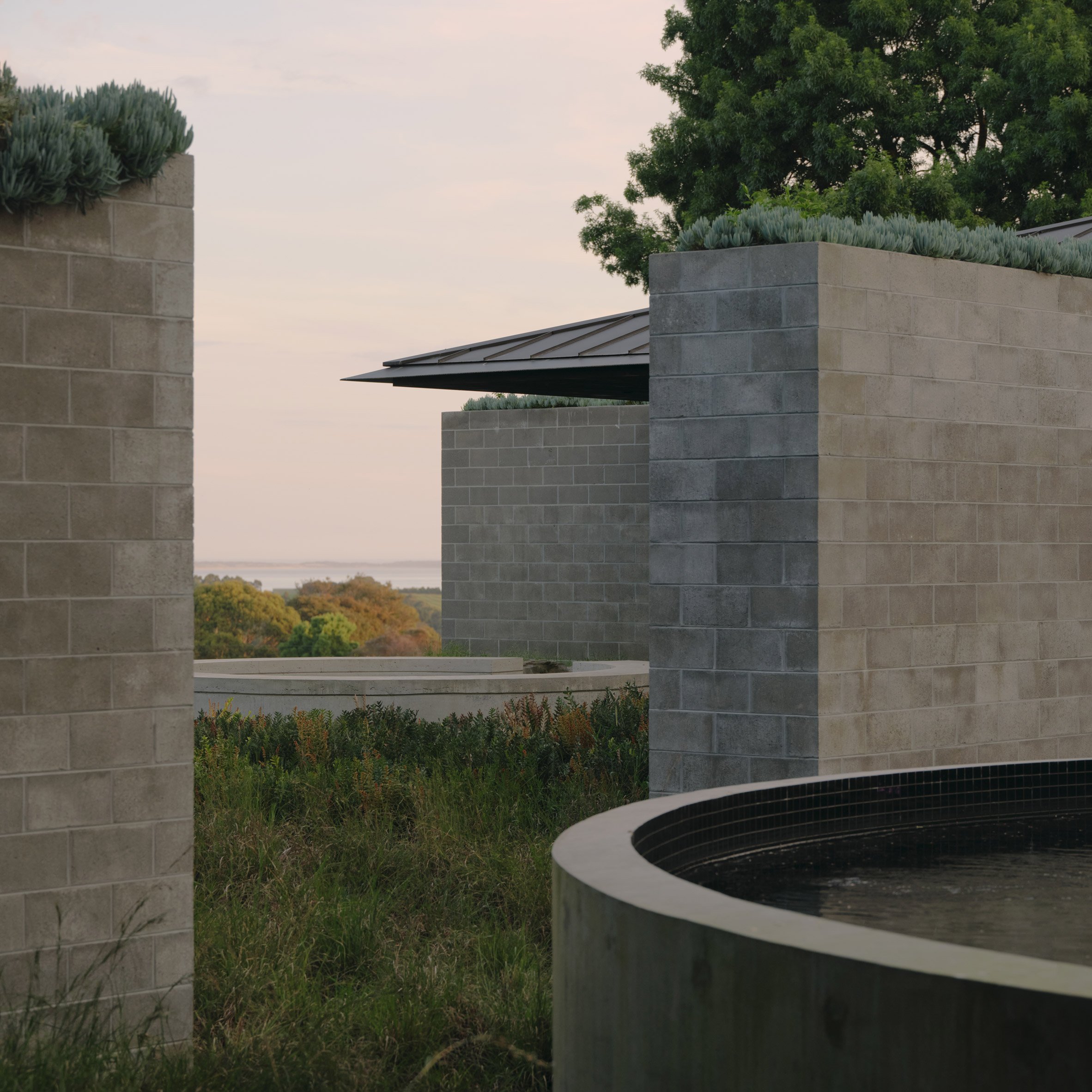 Merricks Farmhouse by Michael Lumby Architecture and Nielsen Jenkins