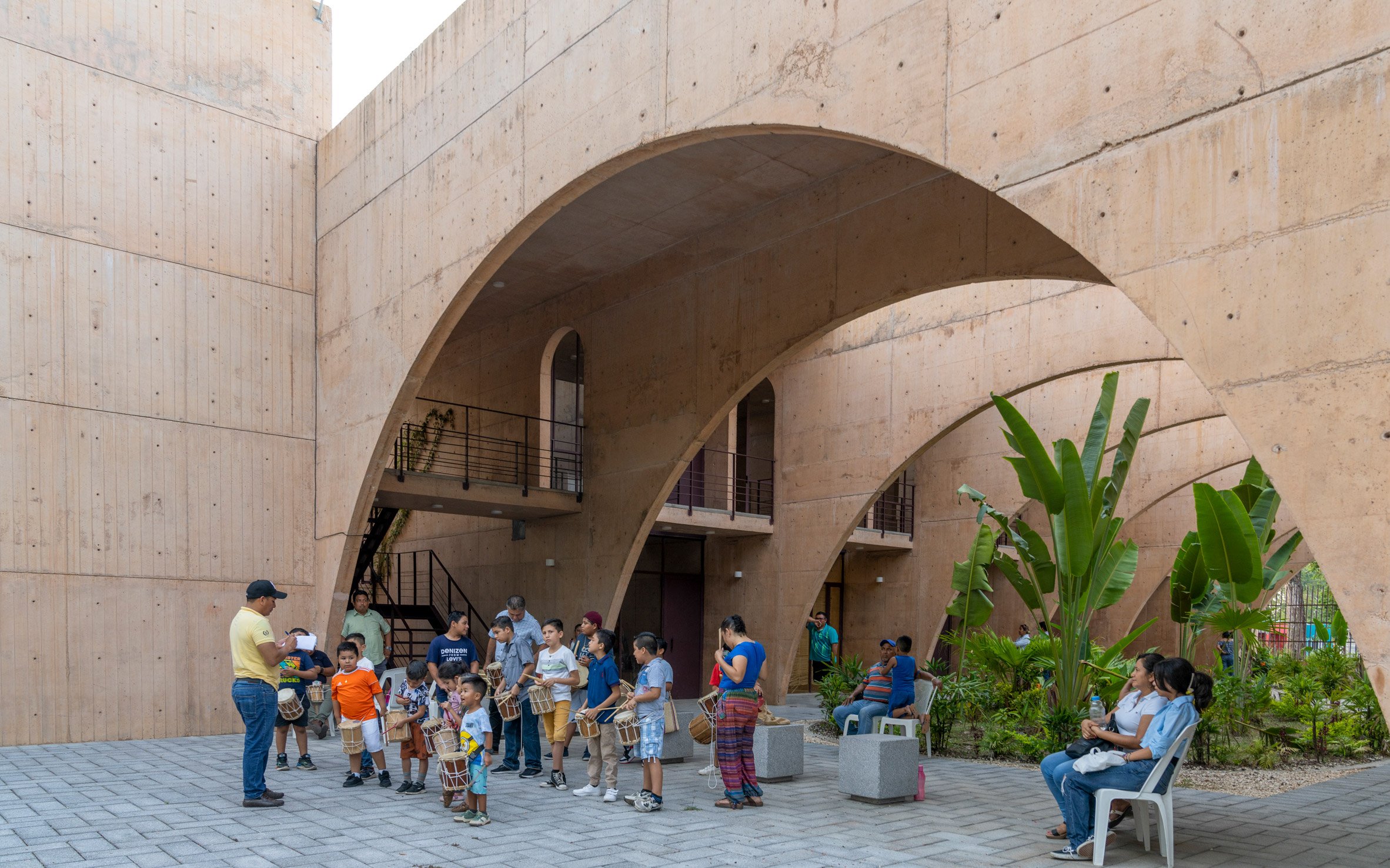 Exposed concrete structure