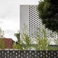 Cloud House by Dean Dyson Architects