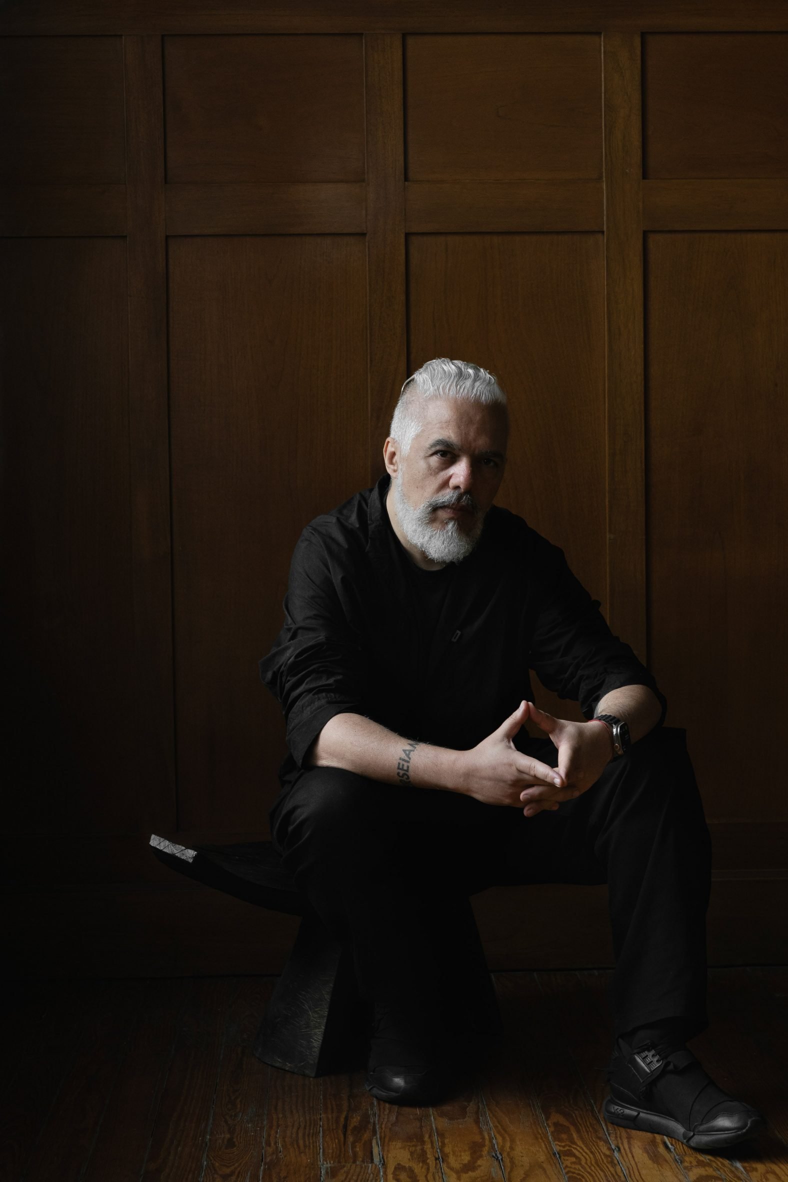 Hector Esrawe portrait