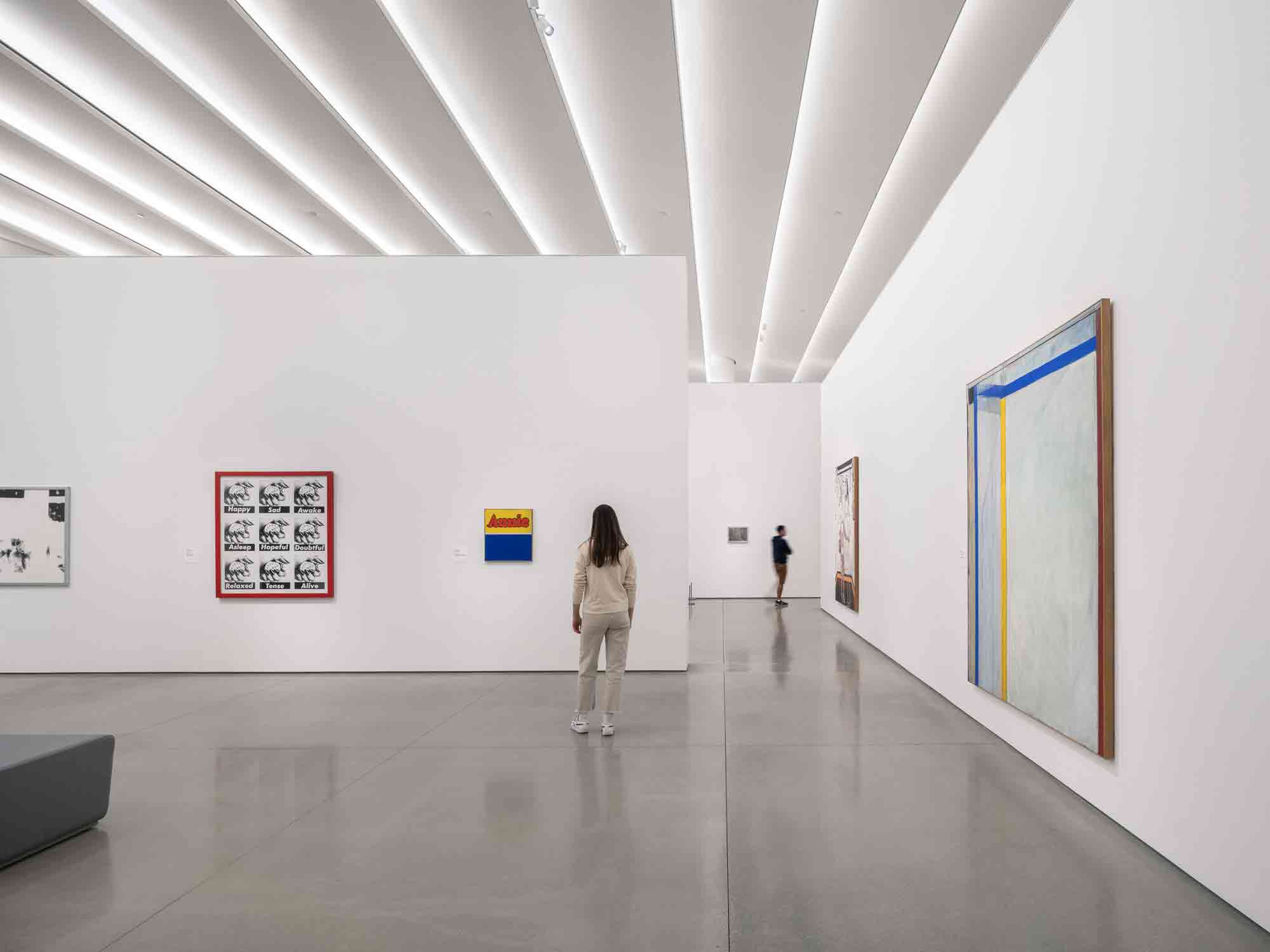 Orange County Museum of Art by Morphosis Architects and TM Light