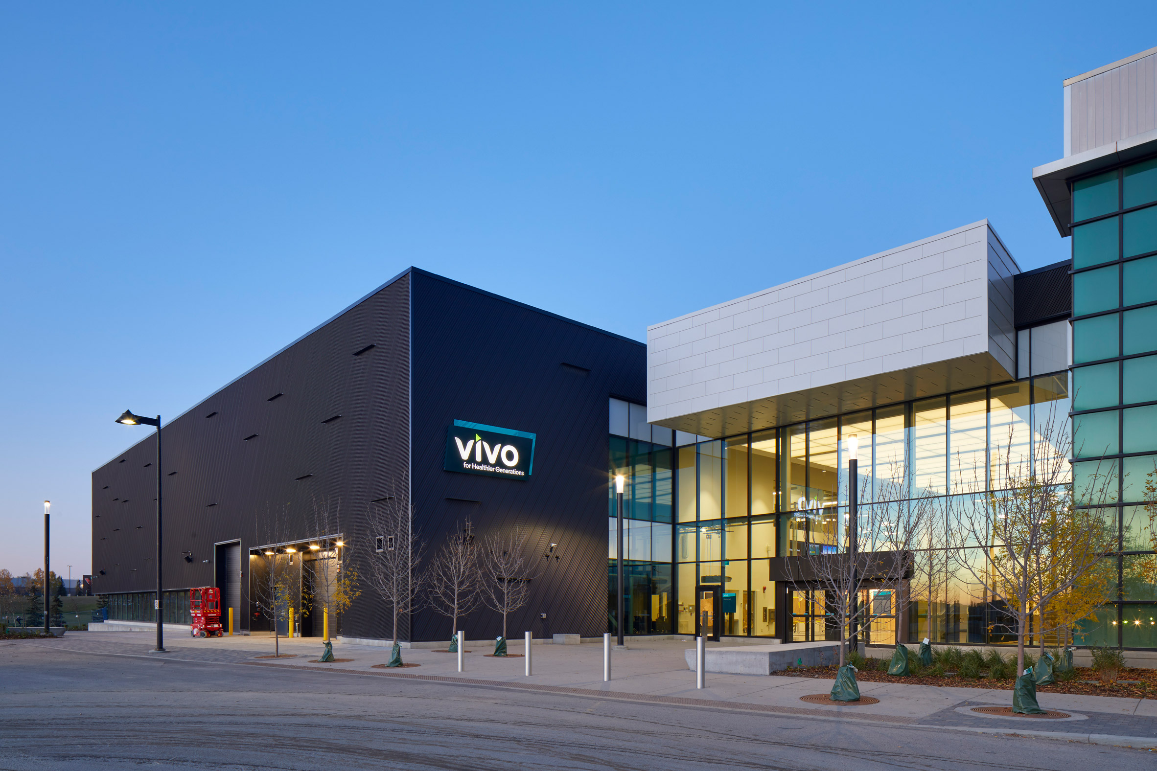 A building made of several rectangular volumes