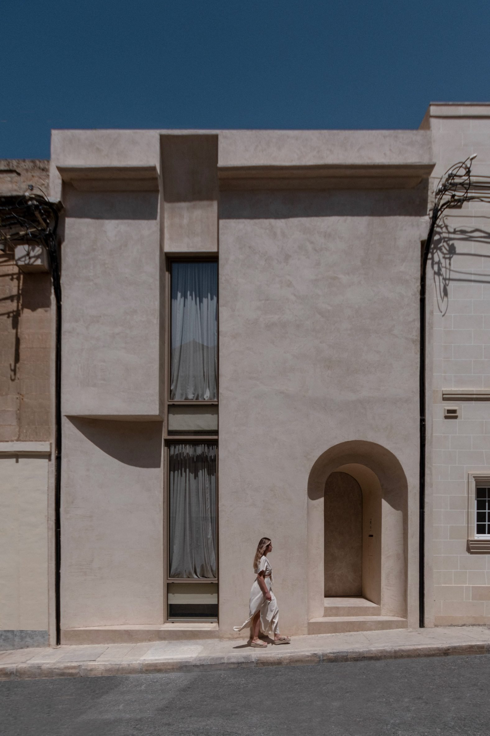 3DM Architecture designs minimalist home in Malta