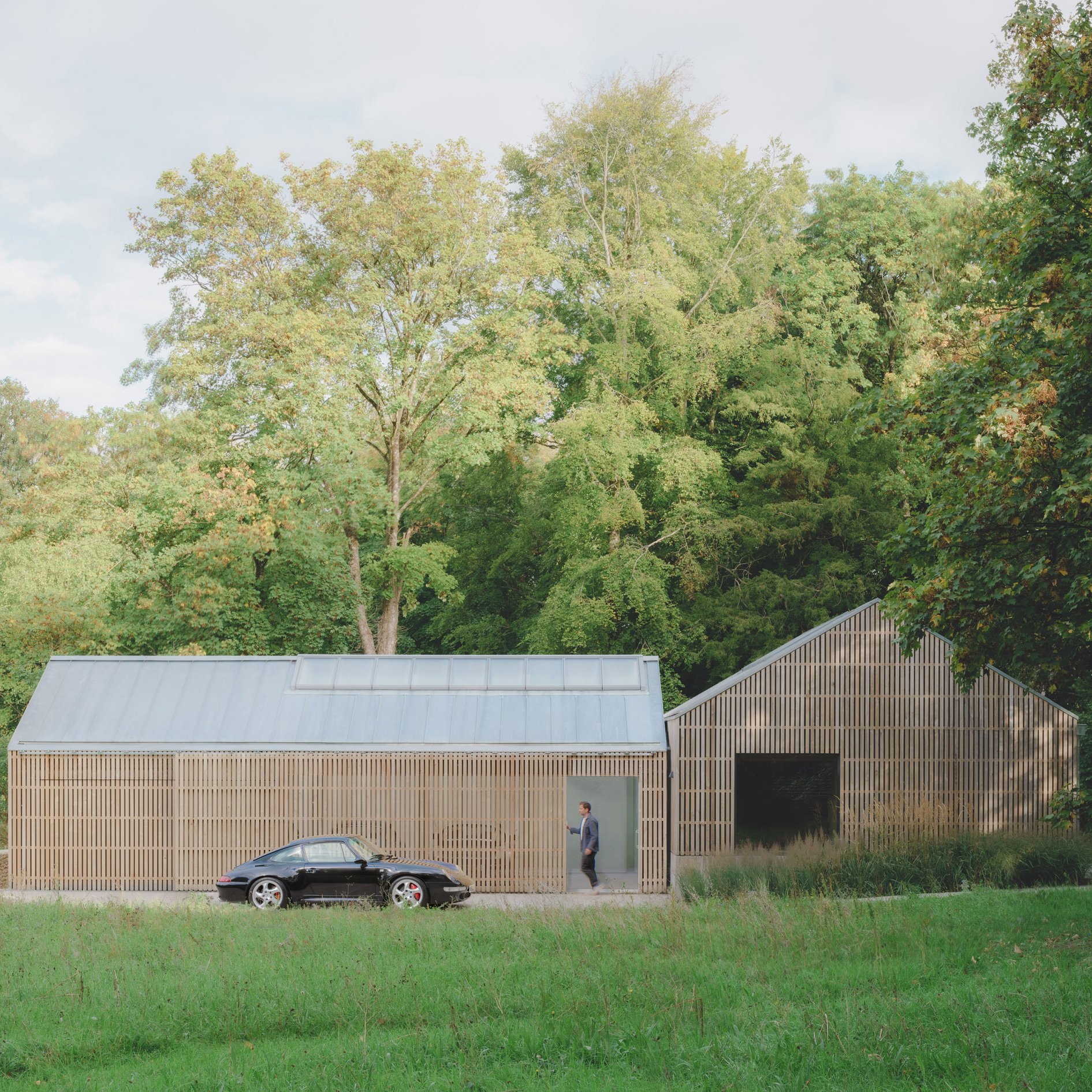 Car barn in Somerset by Bindloss Dawes