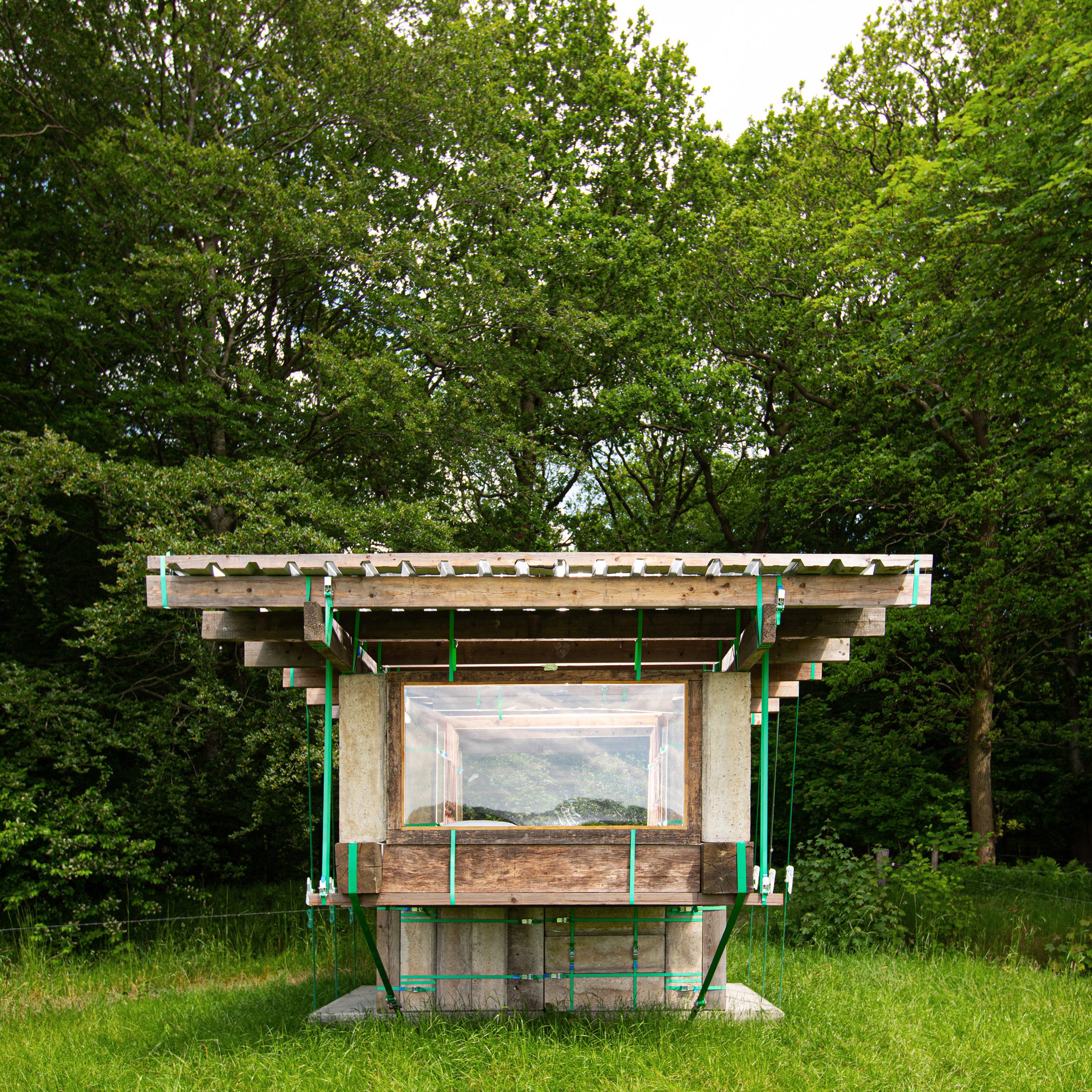 Overtreders W built Stable Stack with borrowed materials