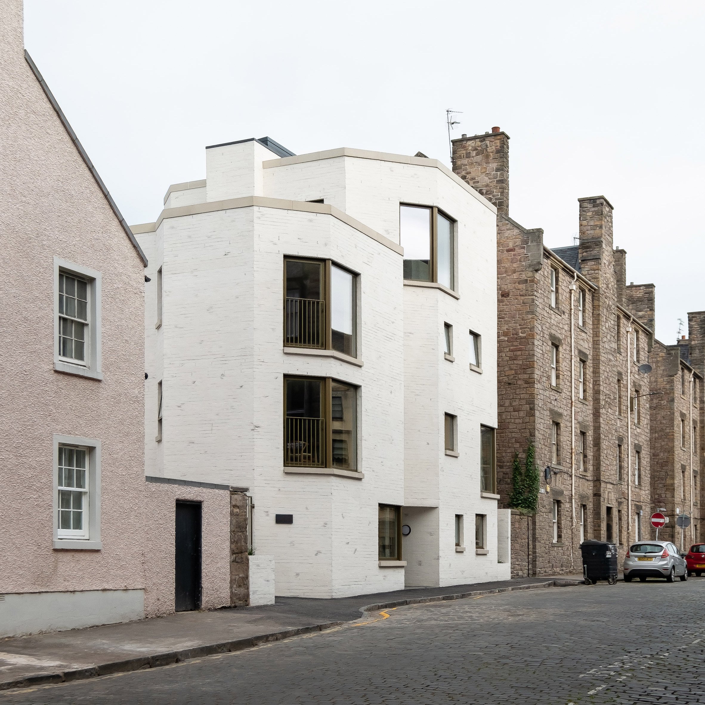Exterior of Simon Square apartments by Fraser/Livingstone