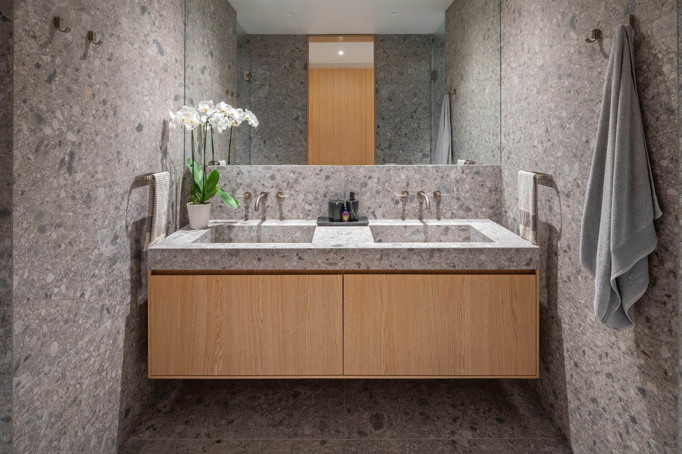 Marble tiles and geometric cabinetry
