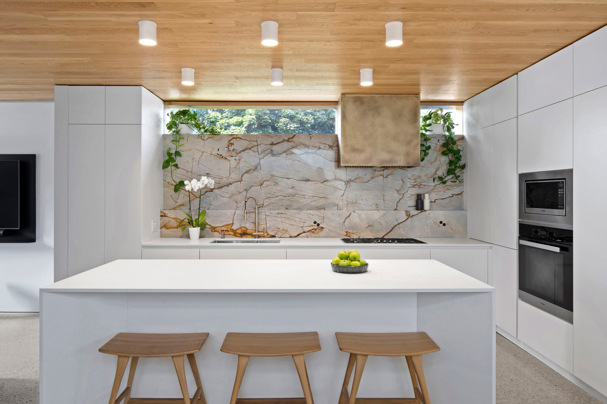Marble splashback