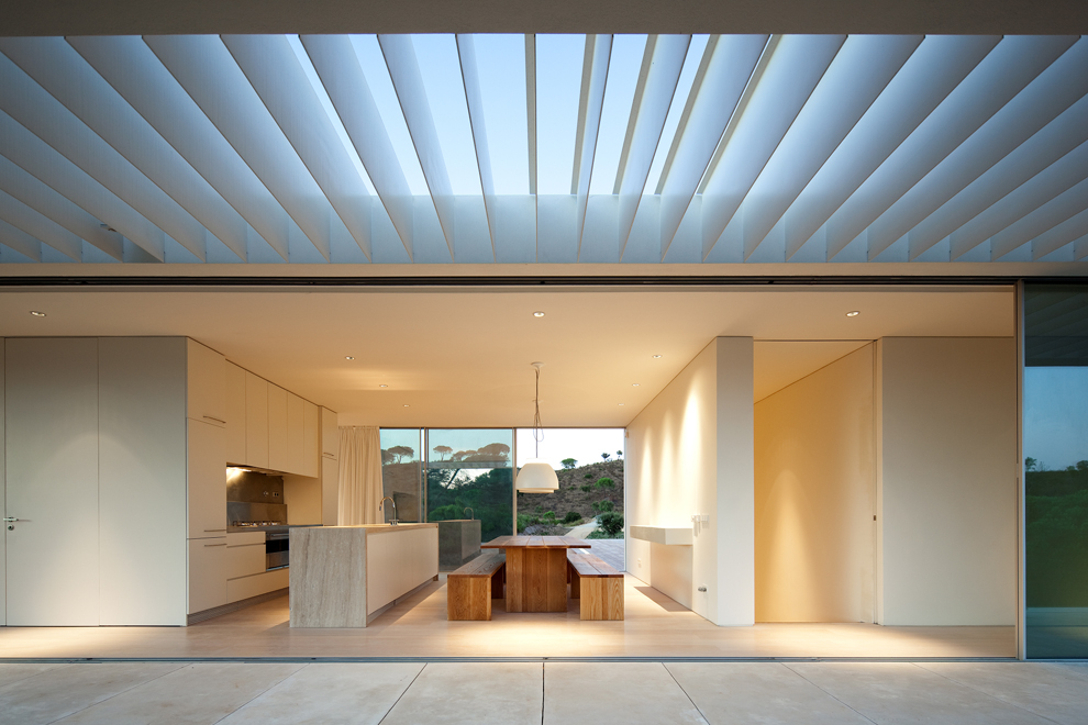 House in Melides by Pedro Reis Arquitecto, Melides, Portugal, featuring Vitrocsa glass windows