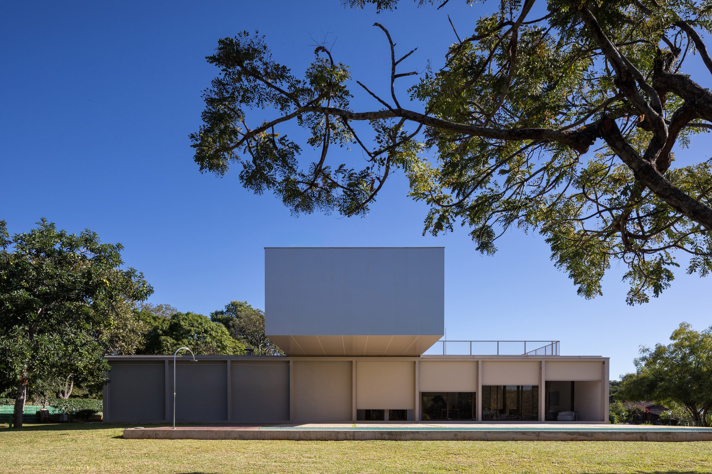 A residence in Brazil with movable screen