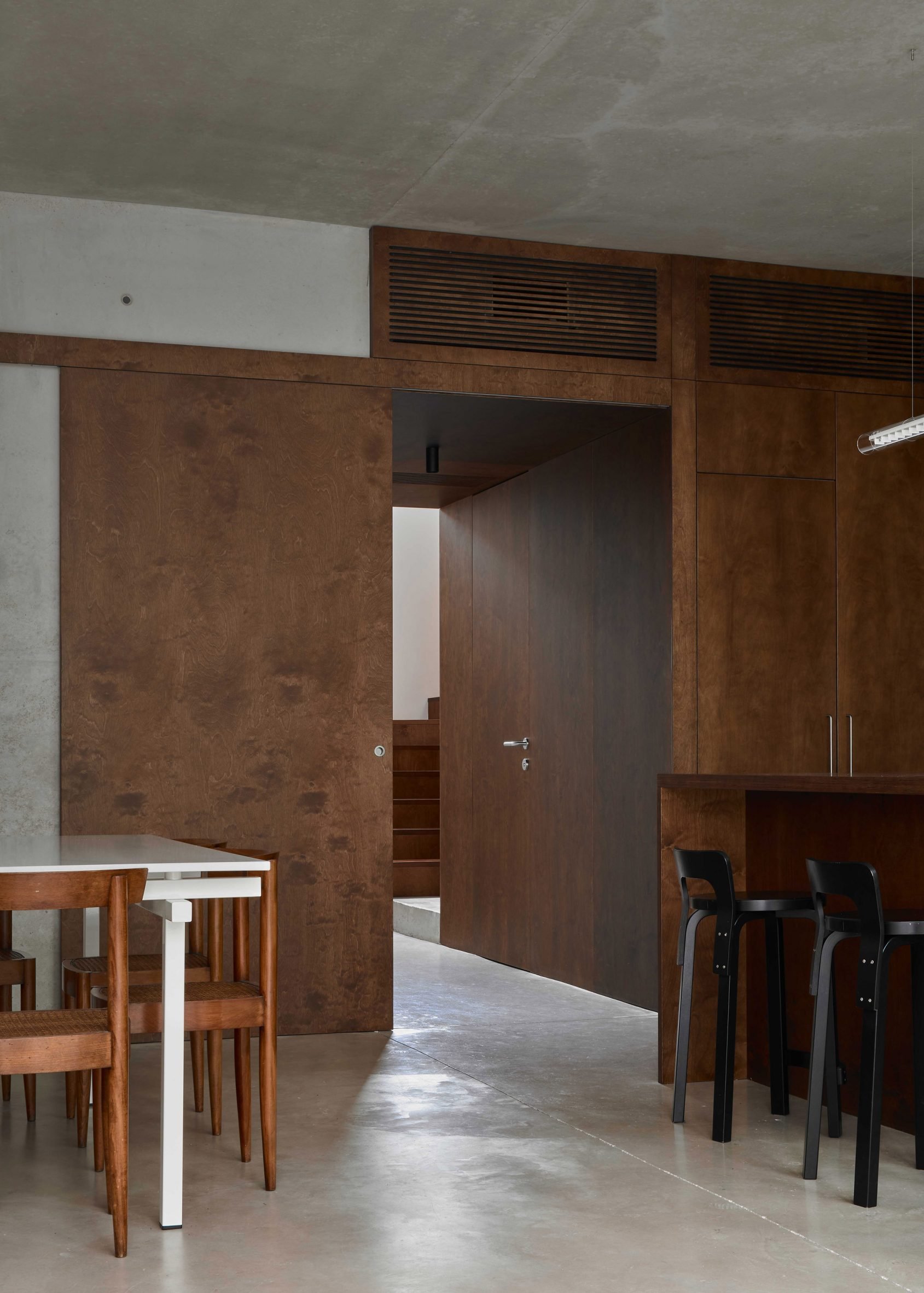 Wood-panelled kitchen in Bolivar House