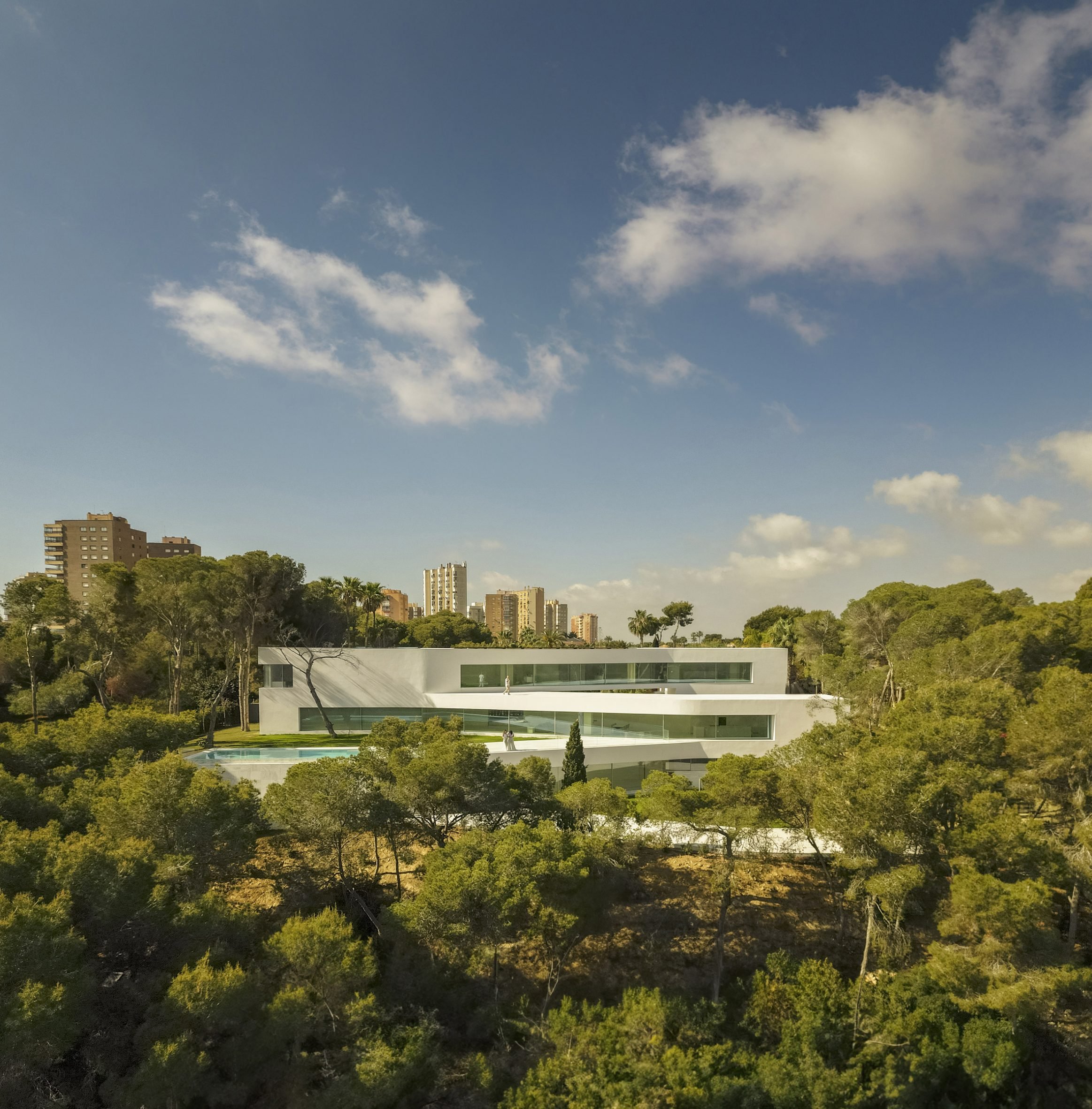 Facade of Sabater House by Fran Silvestre Arquitectos