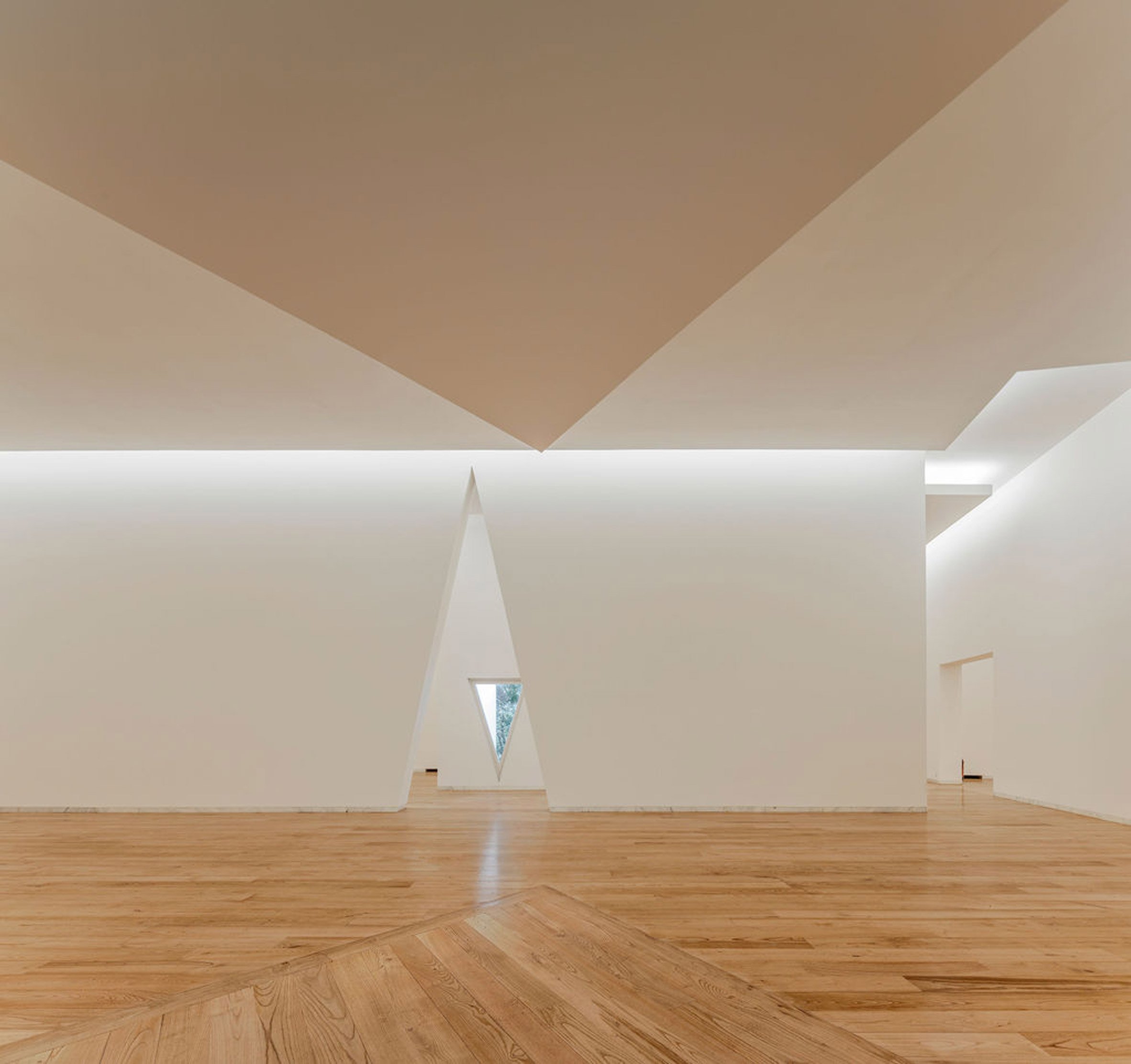 Serralves Museum extension interior by Àlvaro Siza