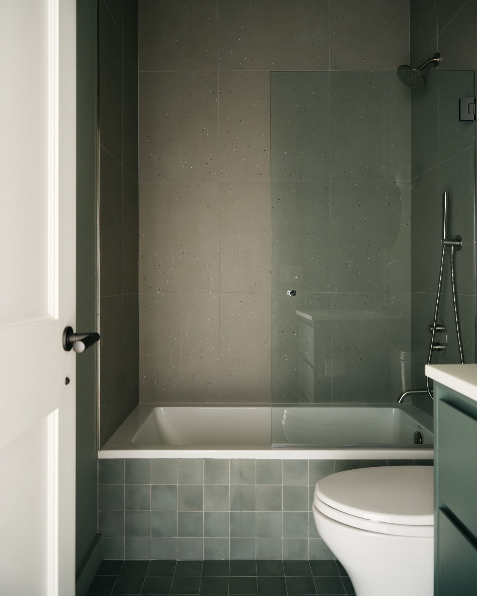 The soothing colors create just the vibe the homeowners wanted for their New York getaway.