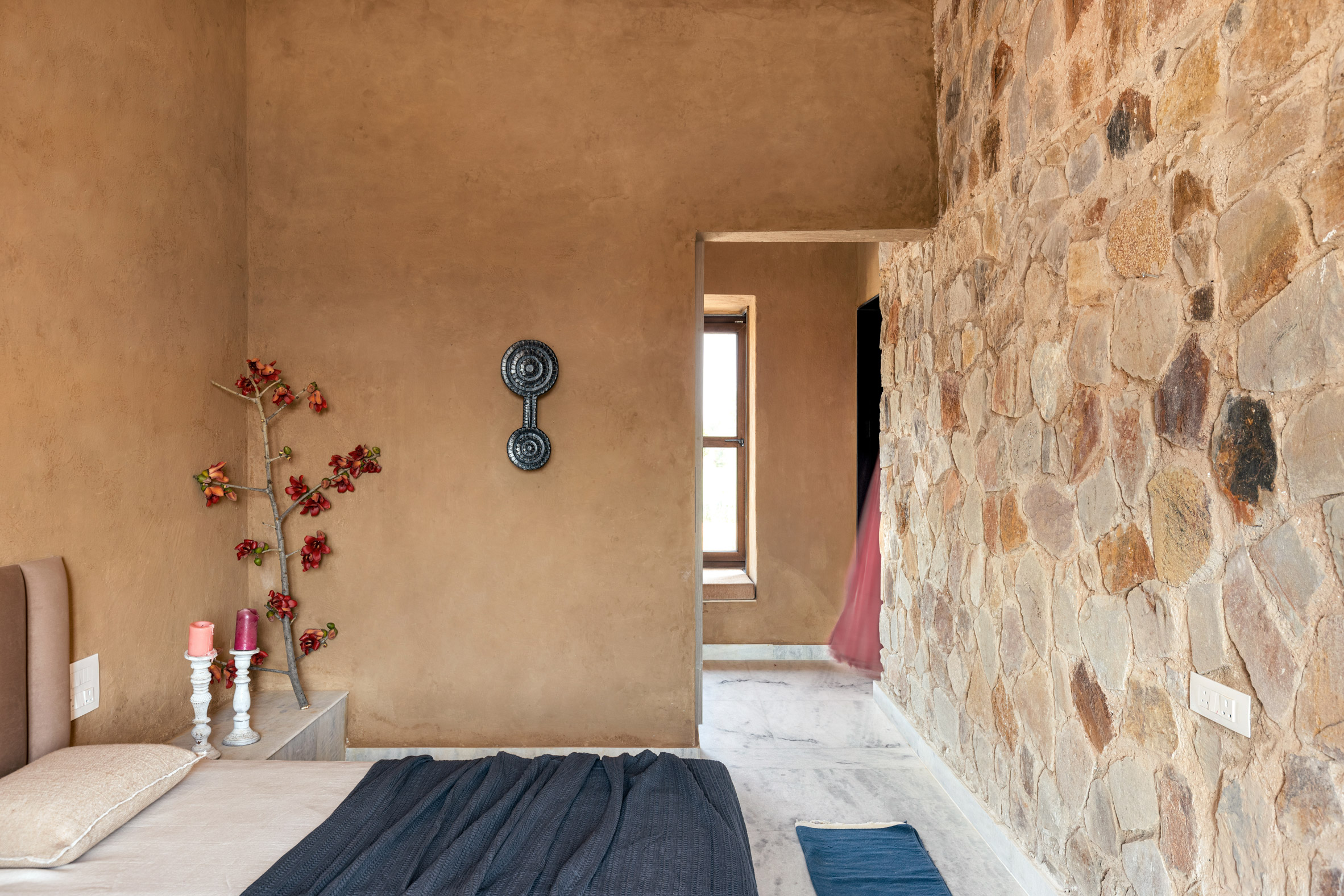 Bedroom with clay paint walls