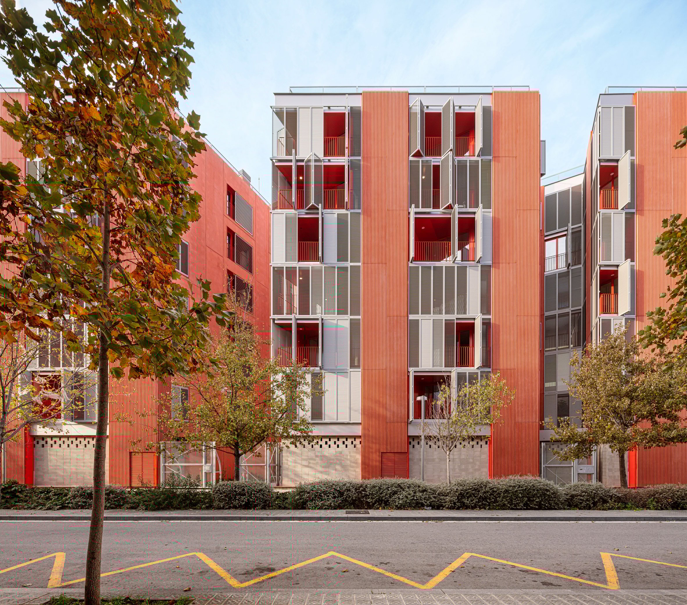 Concrete-clad housing block by MIAS and Coll-Leclerc Architects