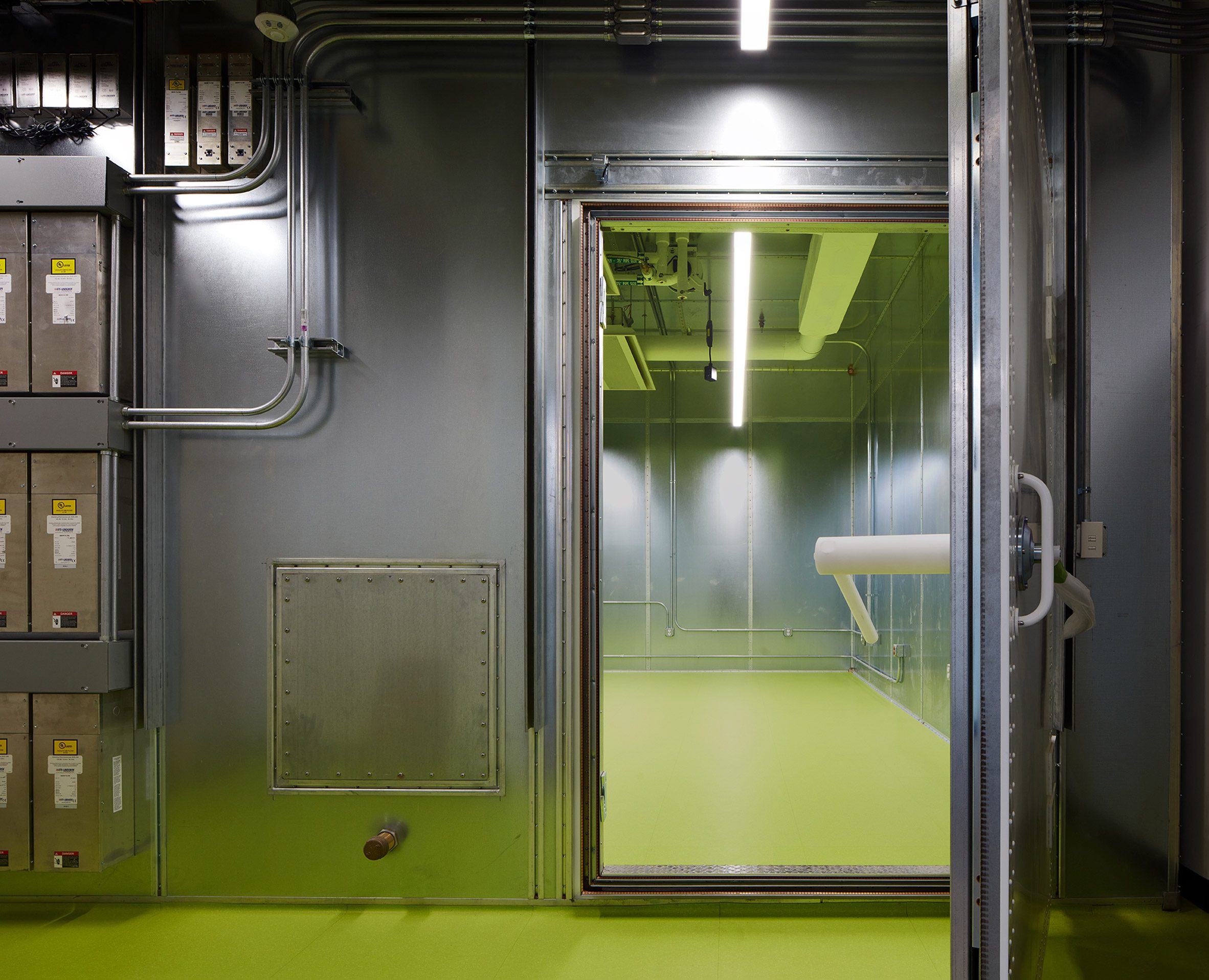 Space laser testing room