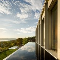 Uetikon villa by Pérez Palacios Arquitectos Asociados